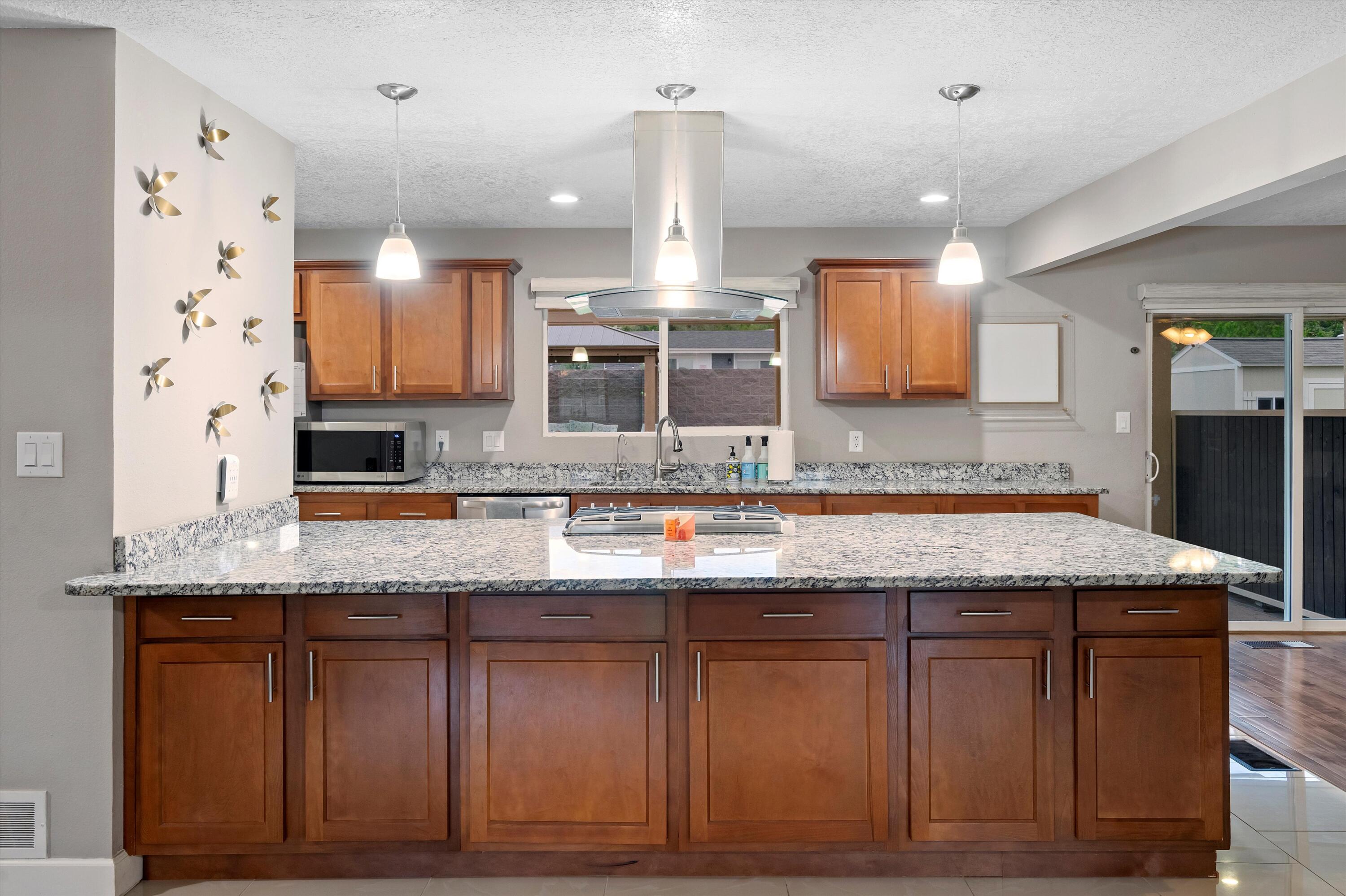 830 Stagecoach Road SE