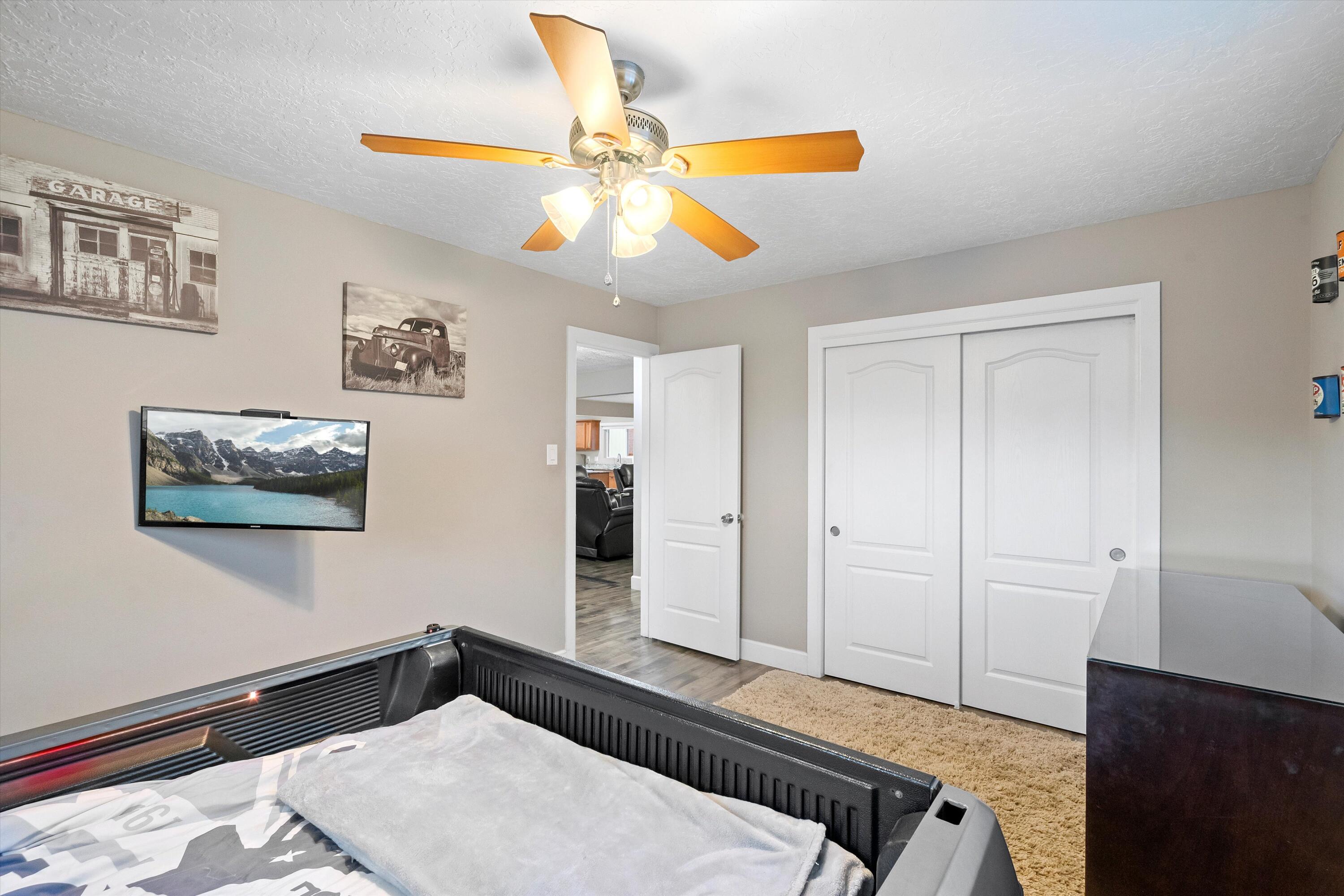 830 Stagecoach Road SE