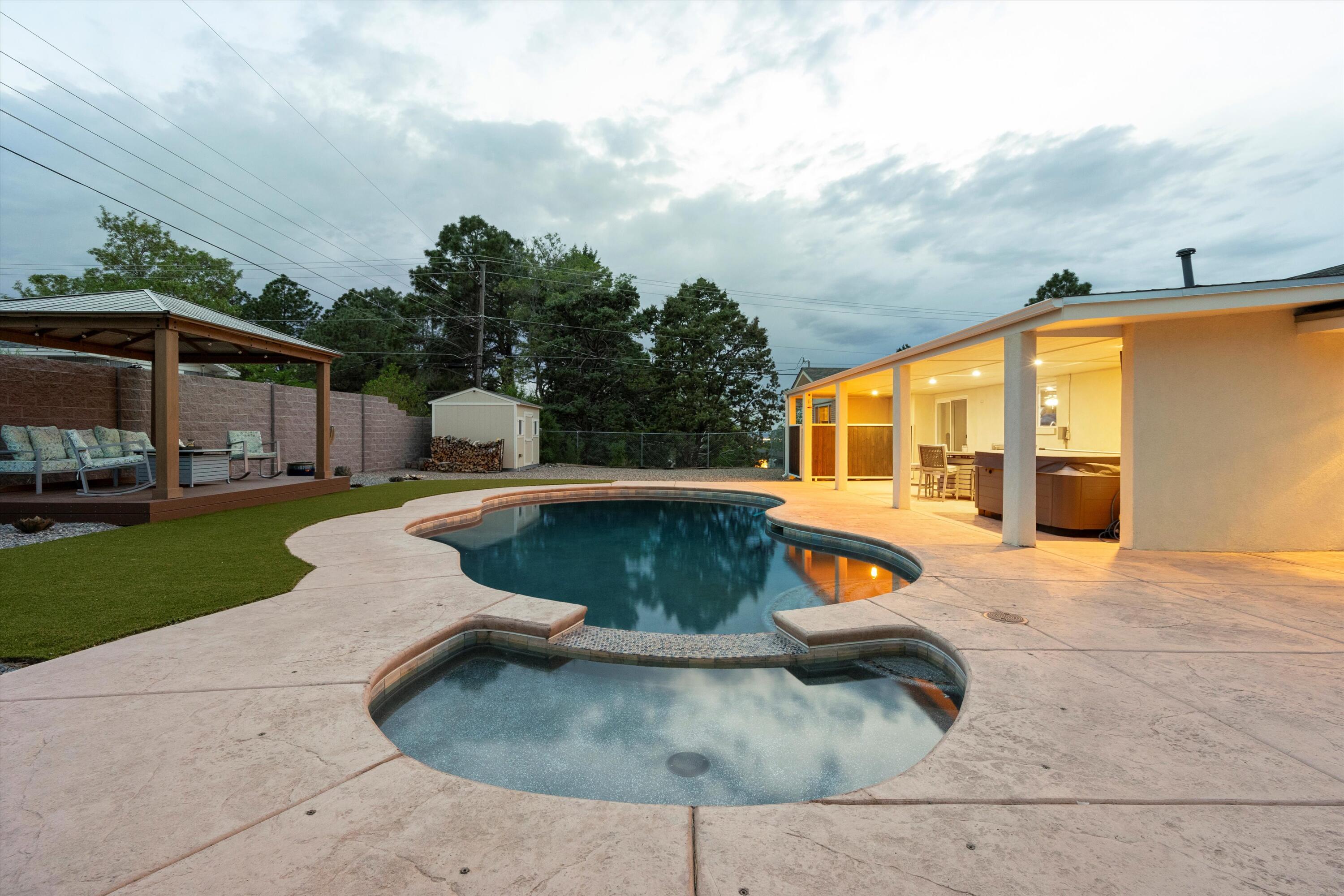 830 Stagecoach Road SE