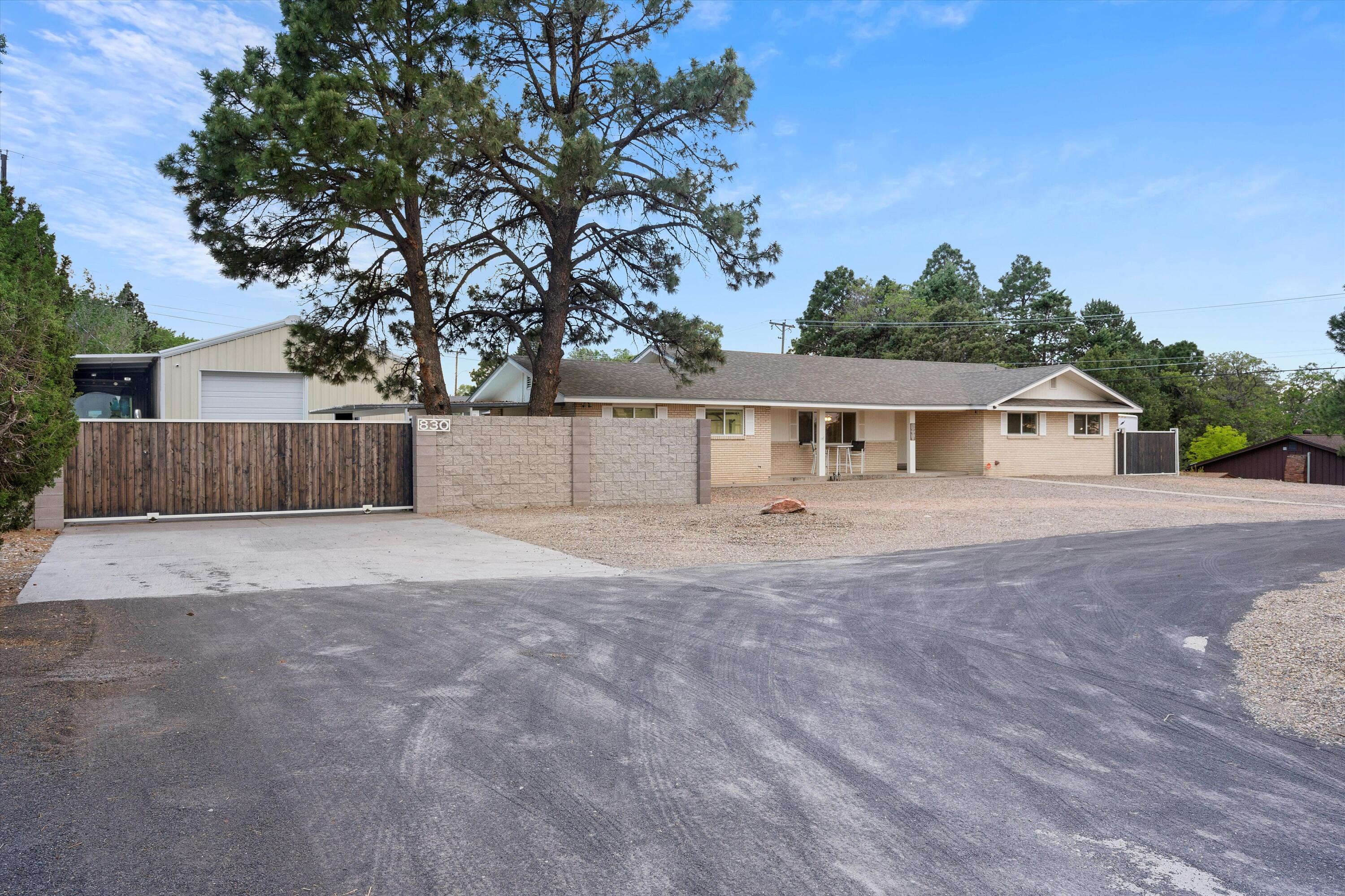 830 Stagecoach Road SE