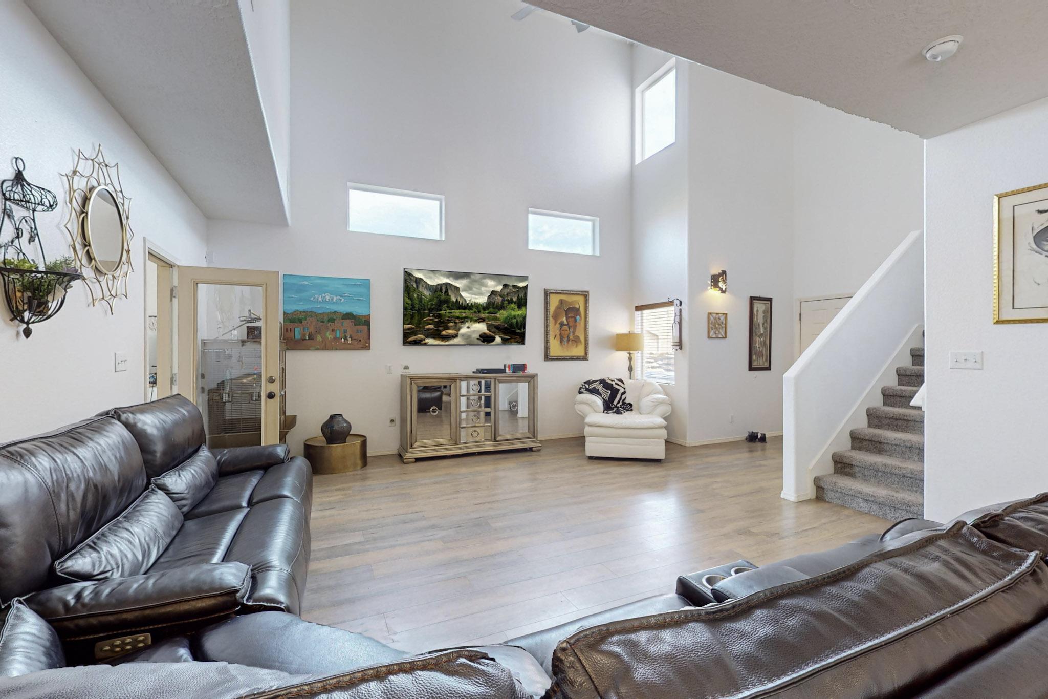 9919 Rio Corto Avenue SW