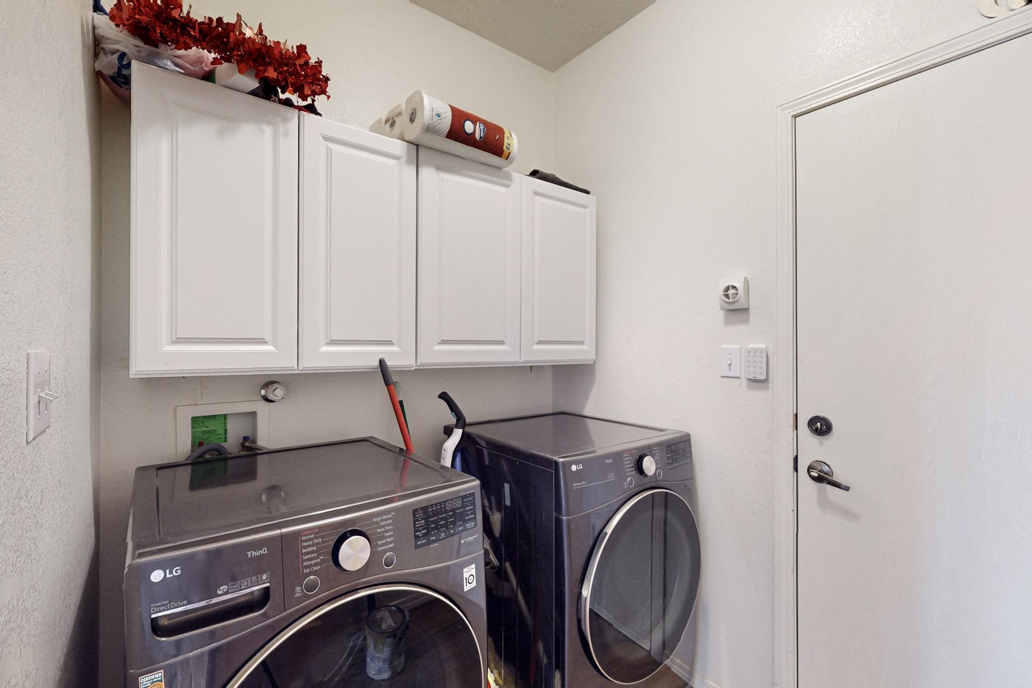 9919 Rio Corto Avenue SW