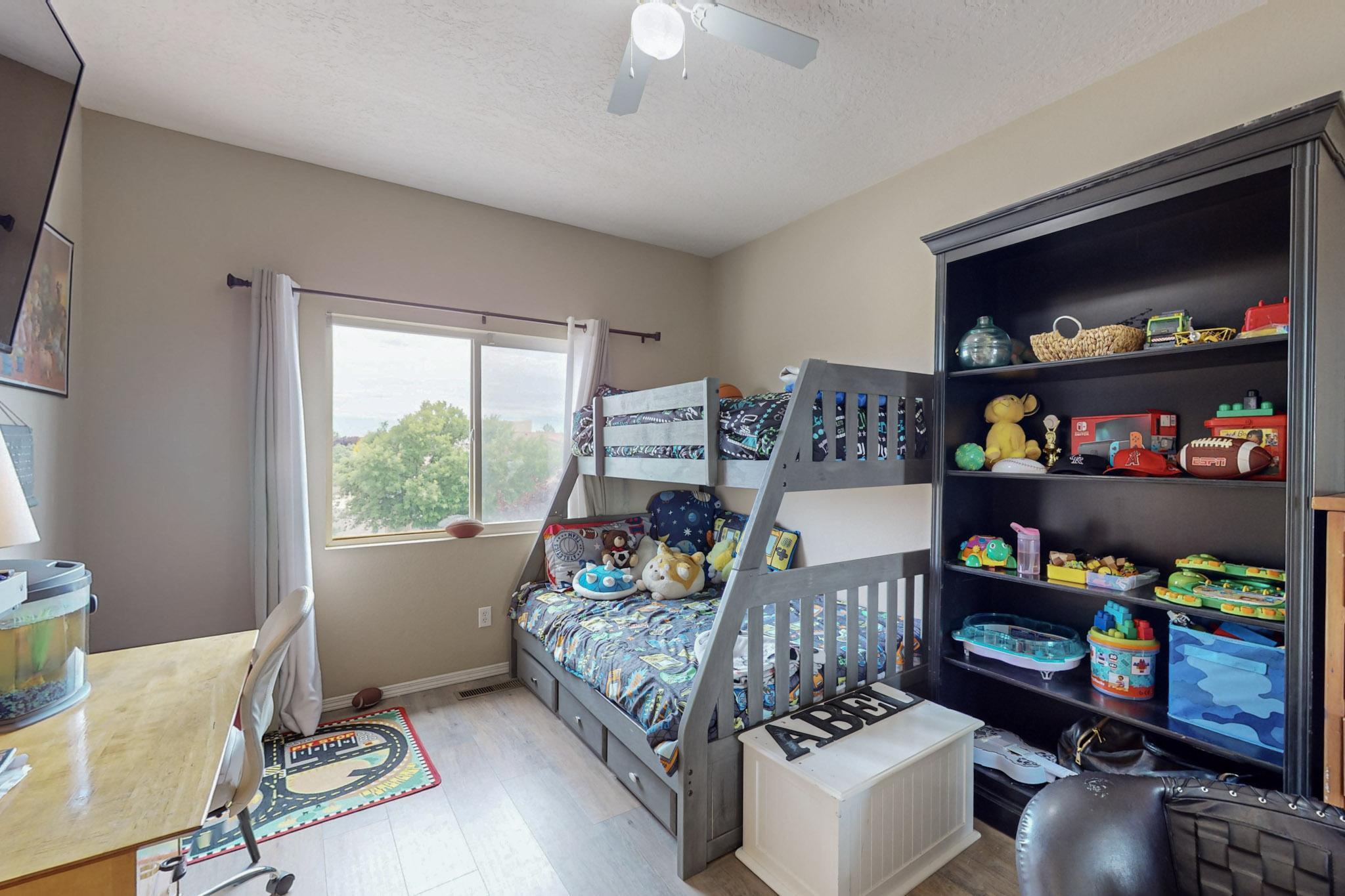 9919 Rio Corto Avenue SW