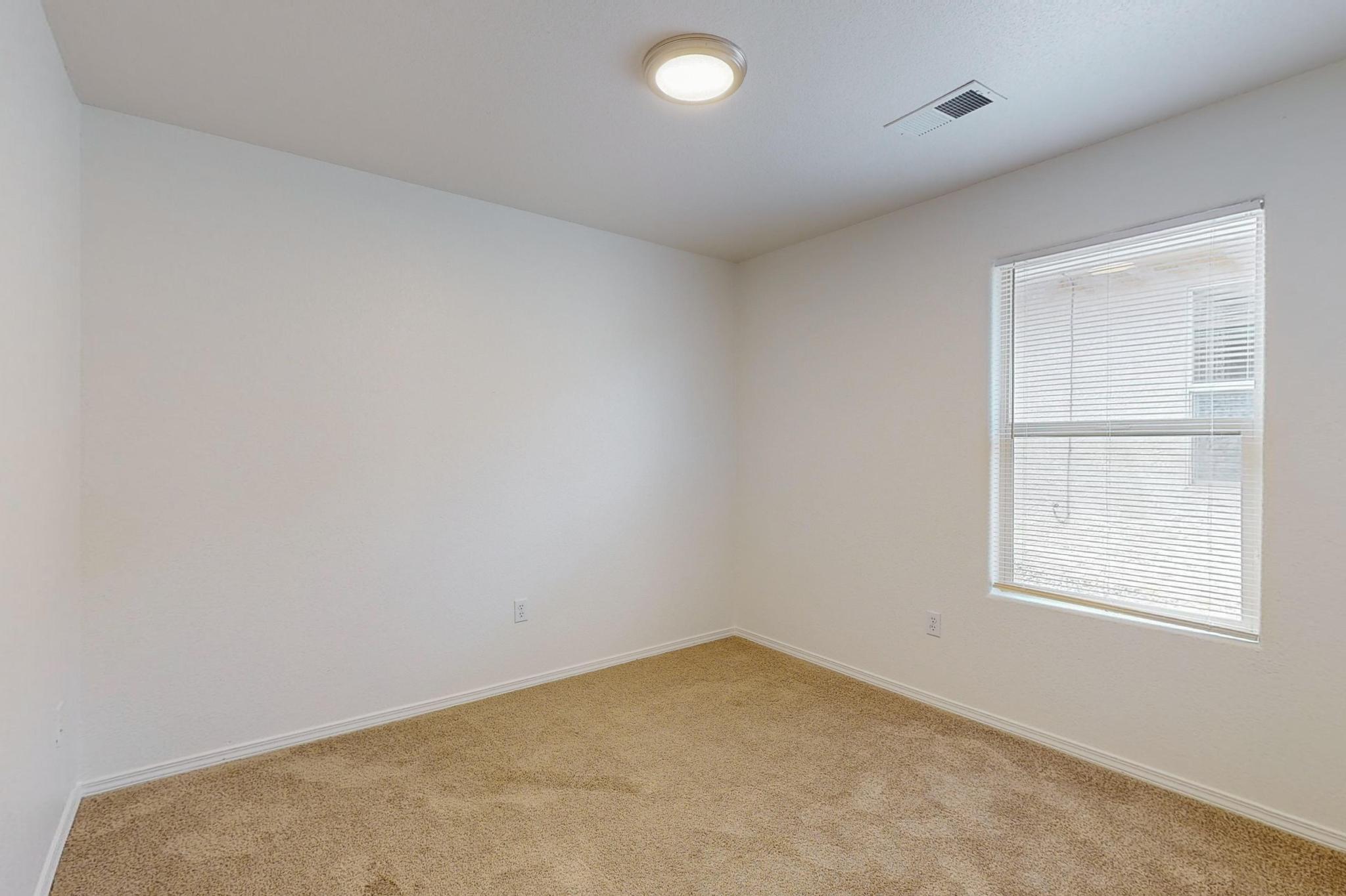 1359 Peppoli Loop SE