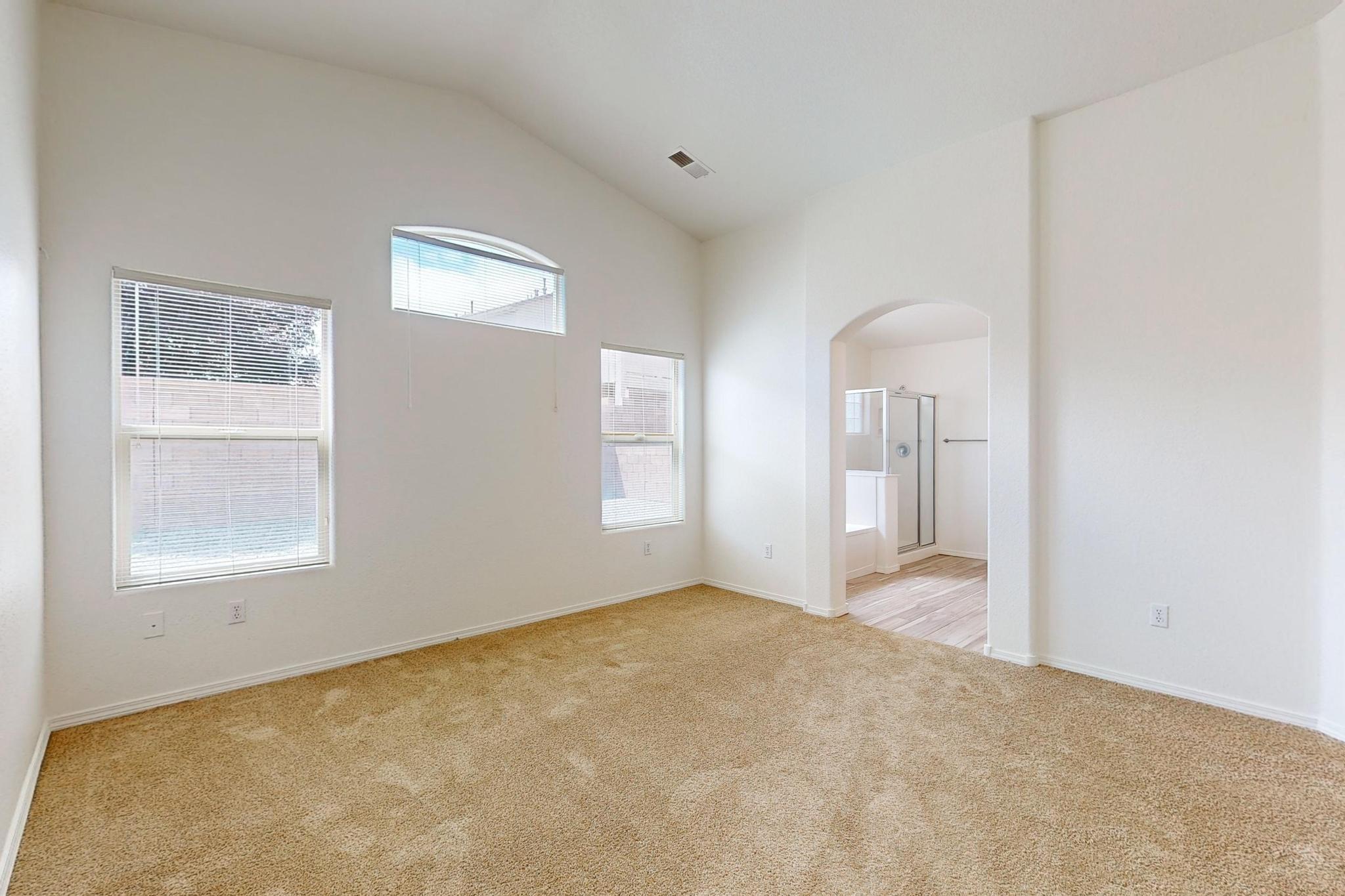 1359 Peppoli Loop SE