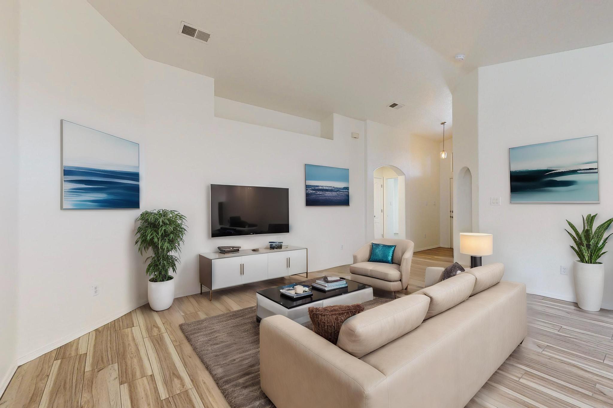 1359 Peppoli Loop SE