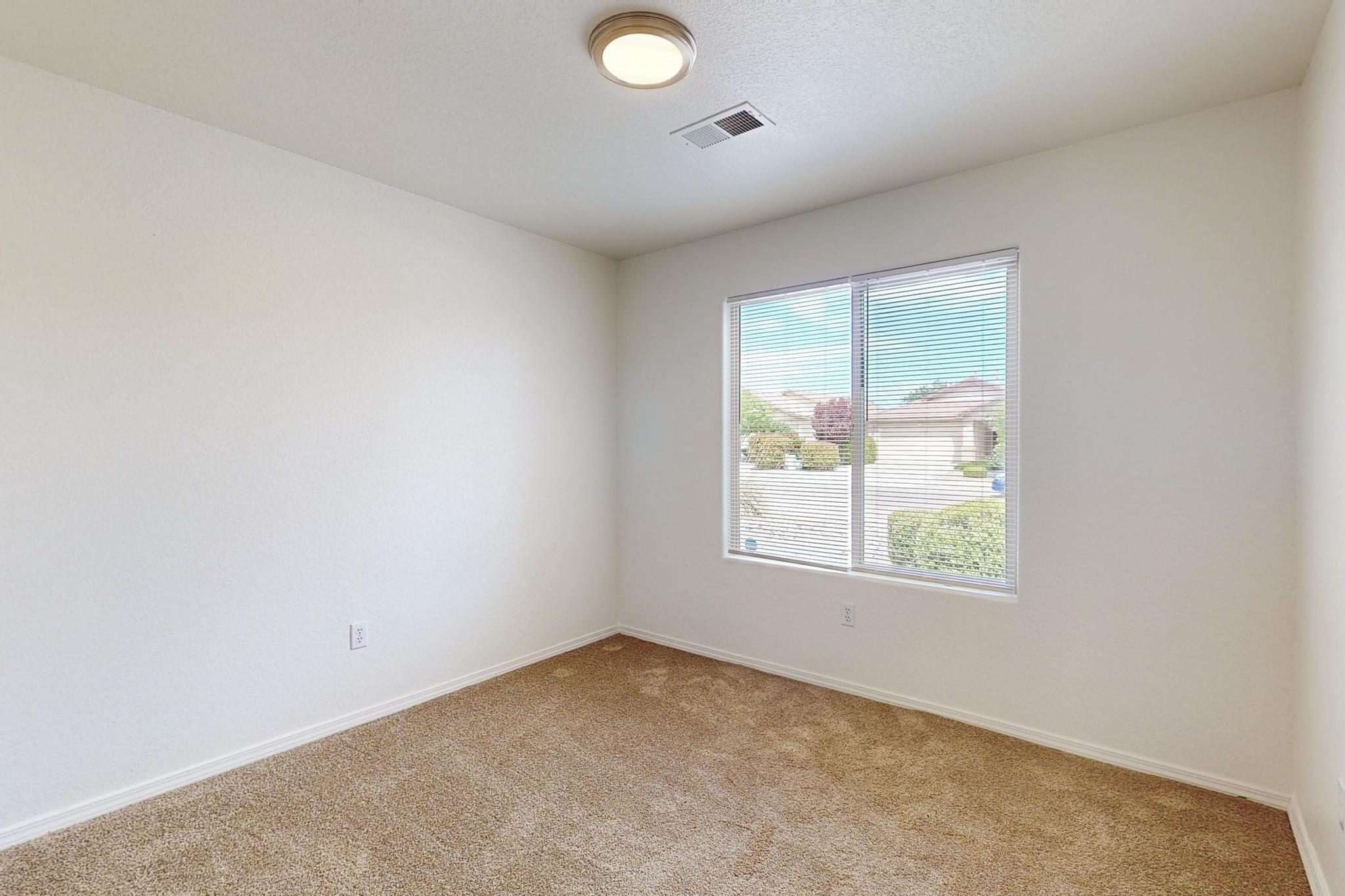 1359 Peppoli Loop SE