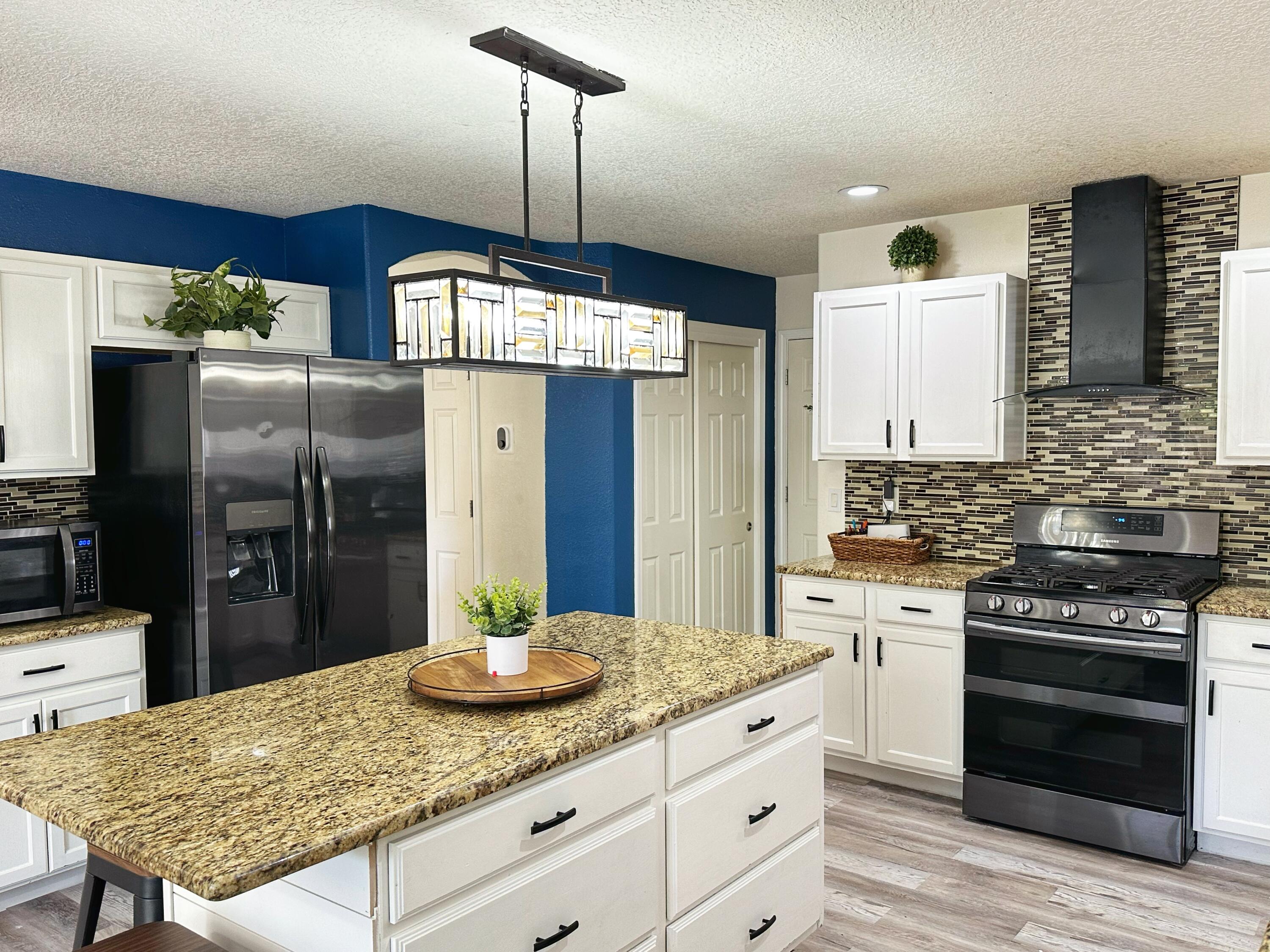 6604 Ventana Hills Road NW