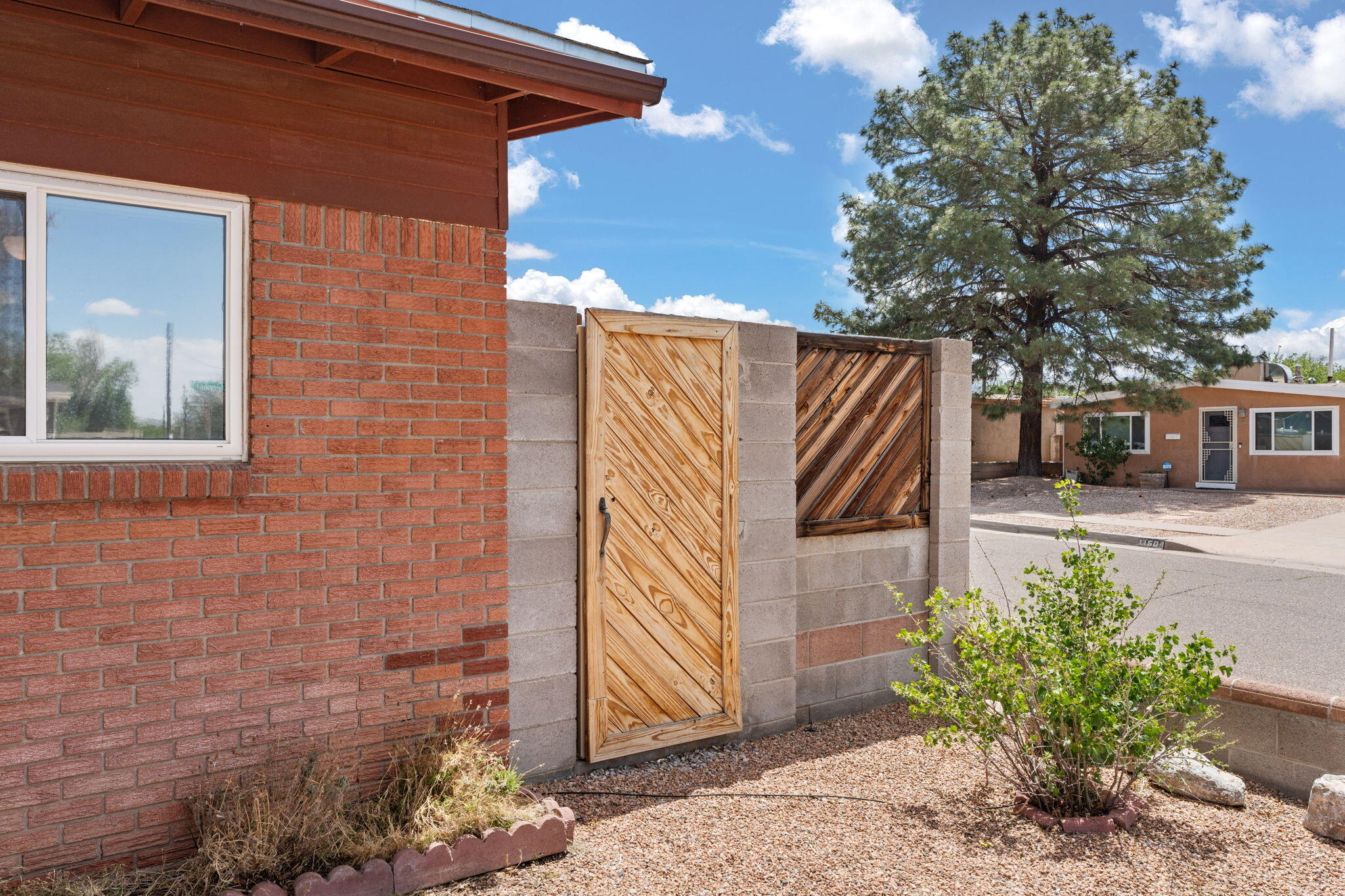 700 Claudine Street NE