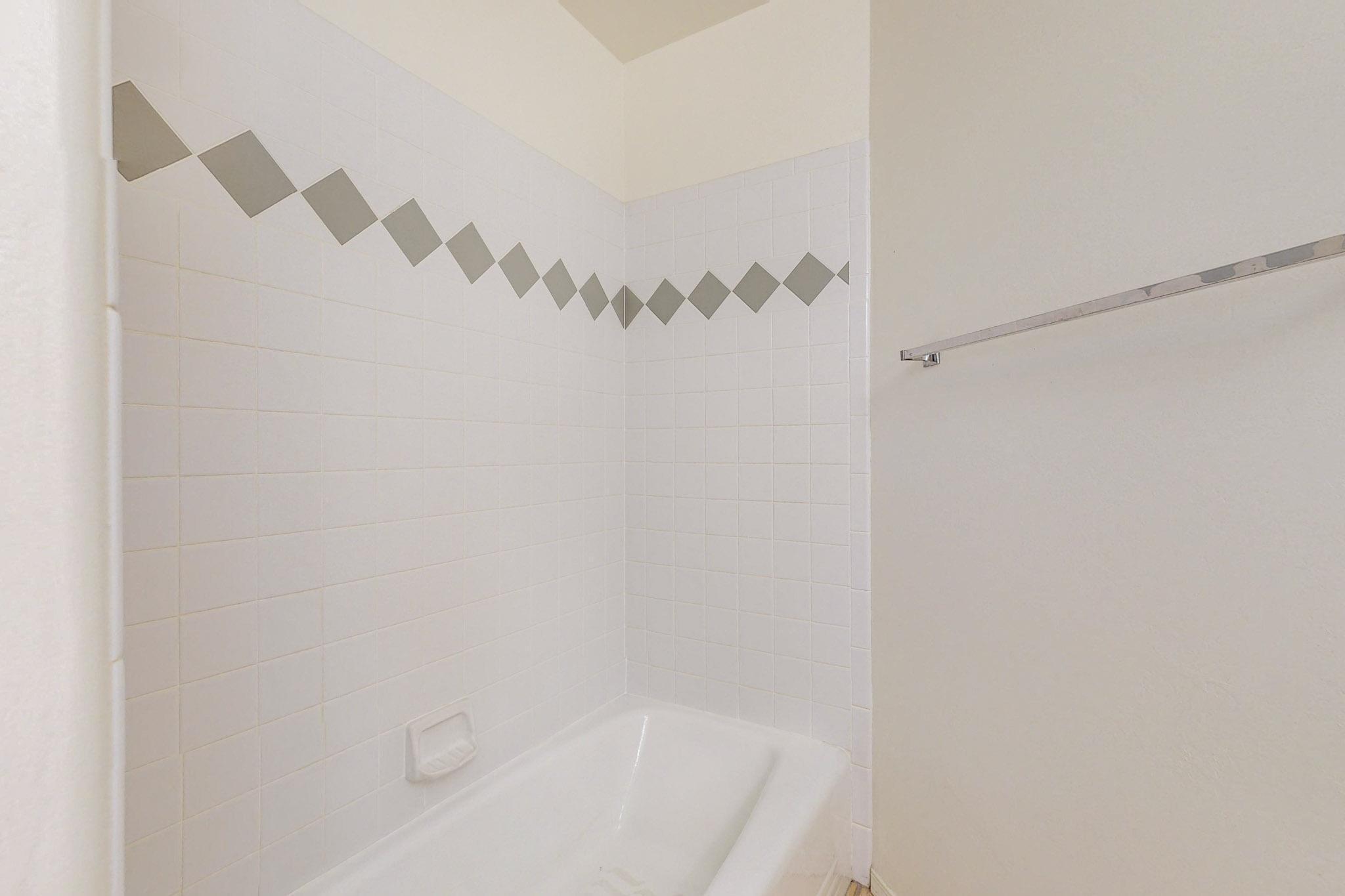 7220 Capitan Avenue NE