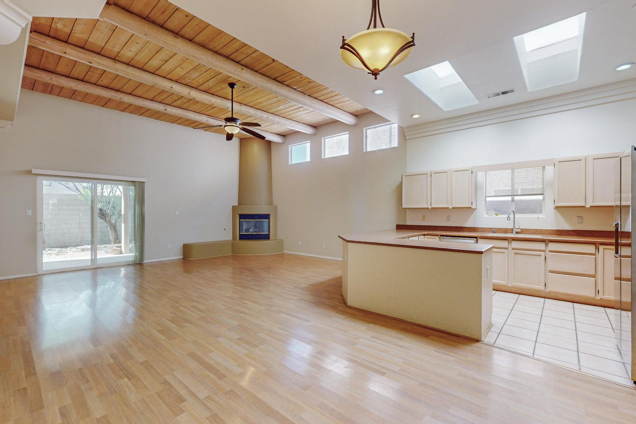 7220 Capitan Avenue NE