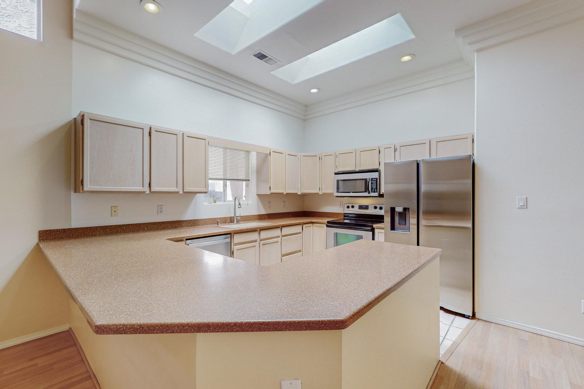 7220 Capitan Avenue NE