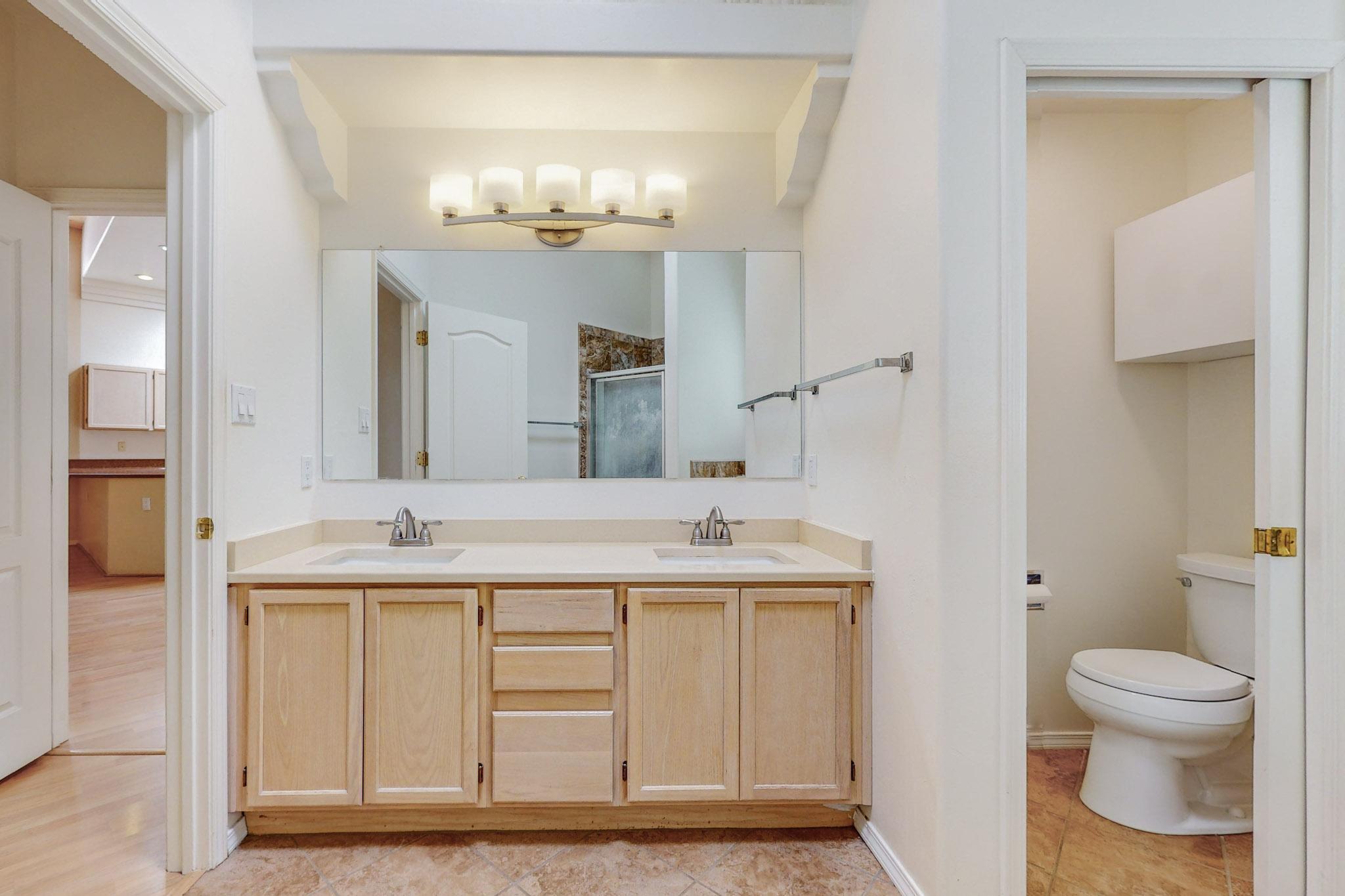 7220 Capitan Avenue NE