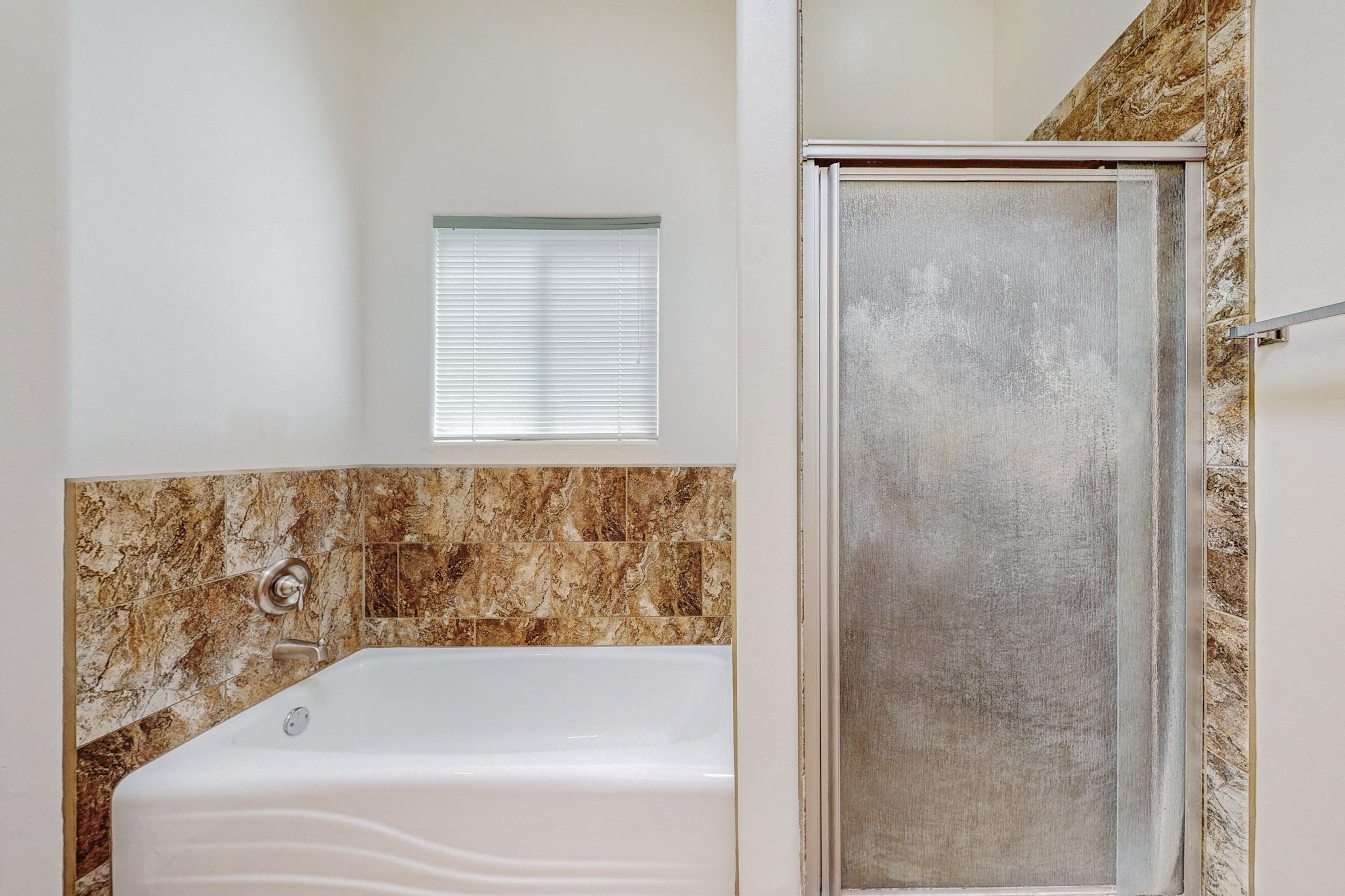 7220 Capitan Avenue NE