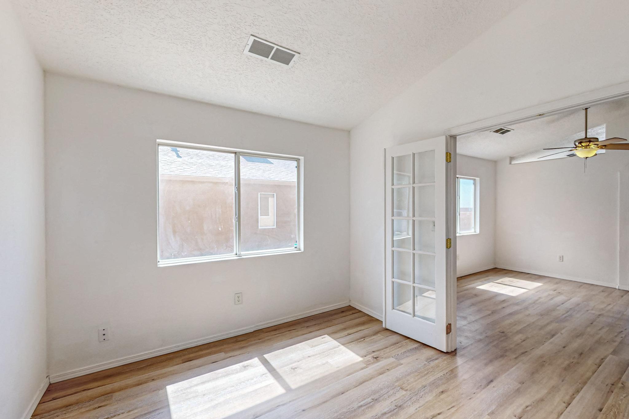 6236 VAUGHN Drive NE