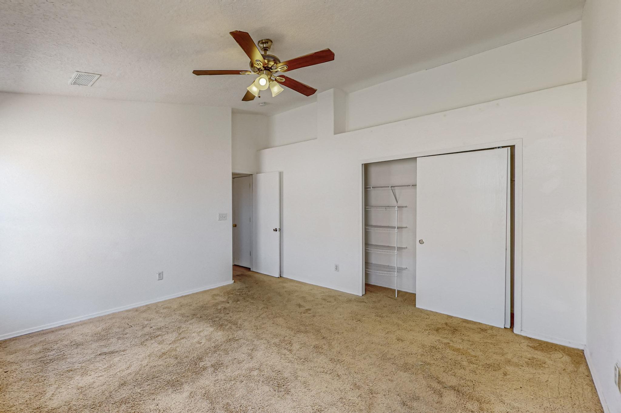 6236 VAUGHN Drive NE