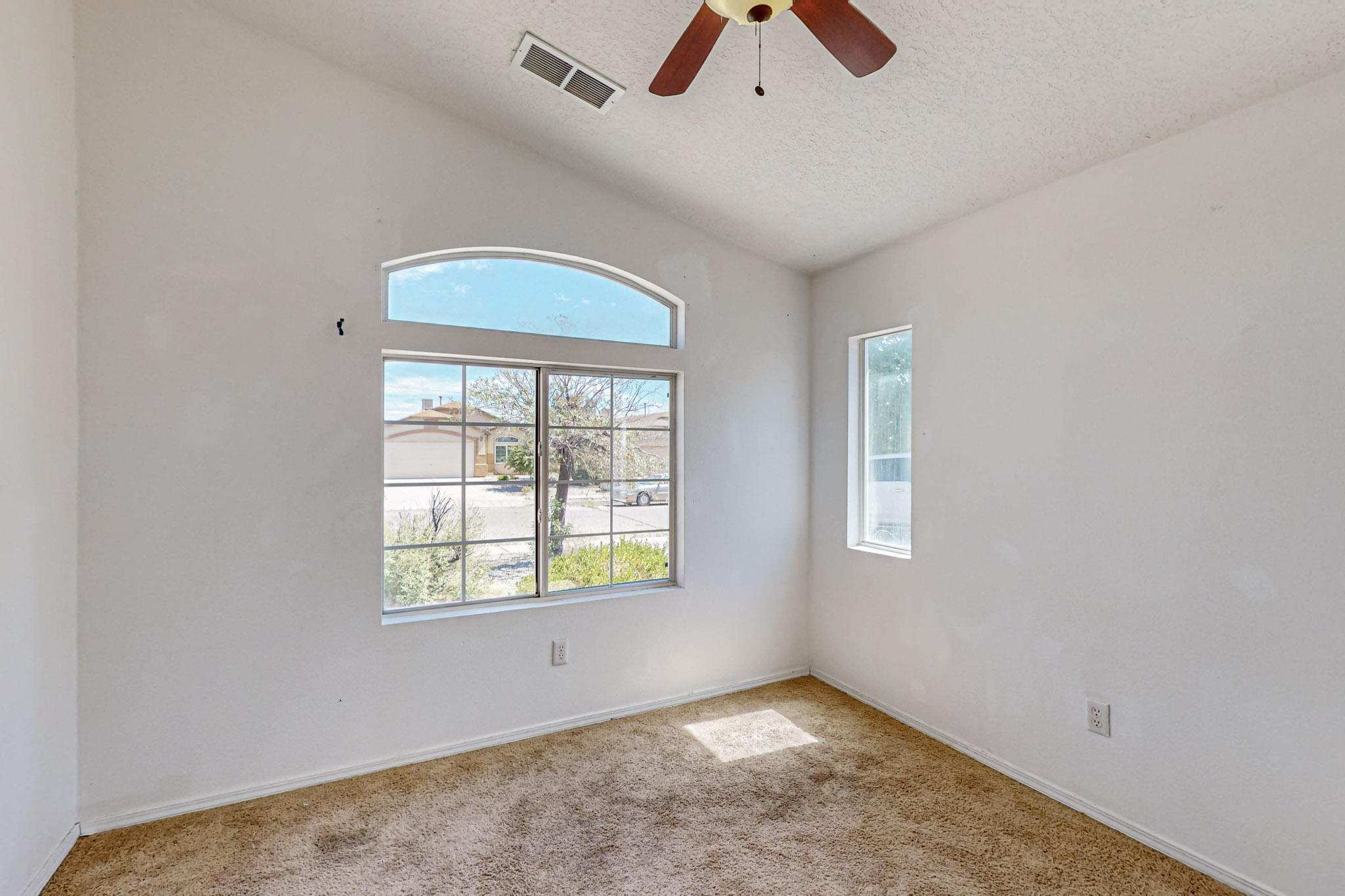 6236 VAUGHN Drive NE