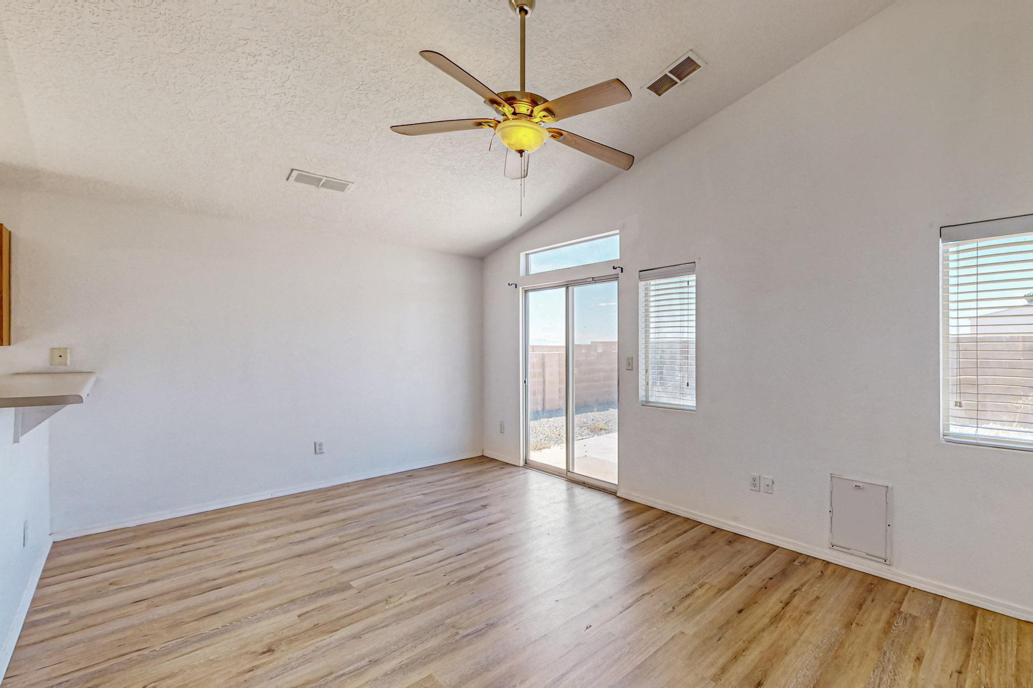 6236 VAUGHN Drive NE