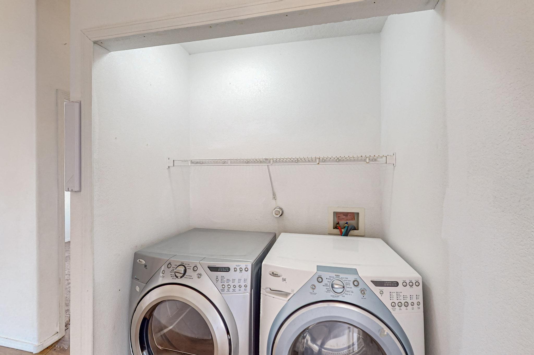 6236 VAUGHN Drive NE