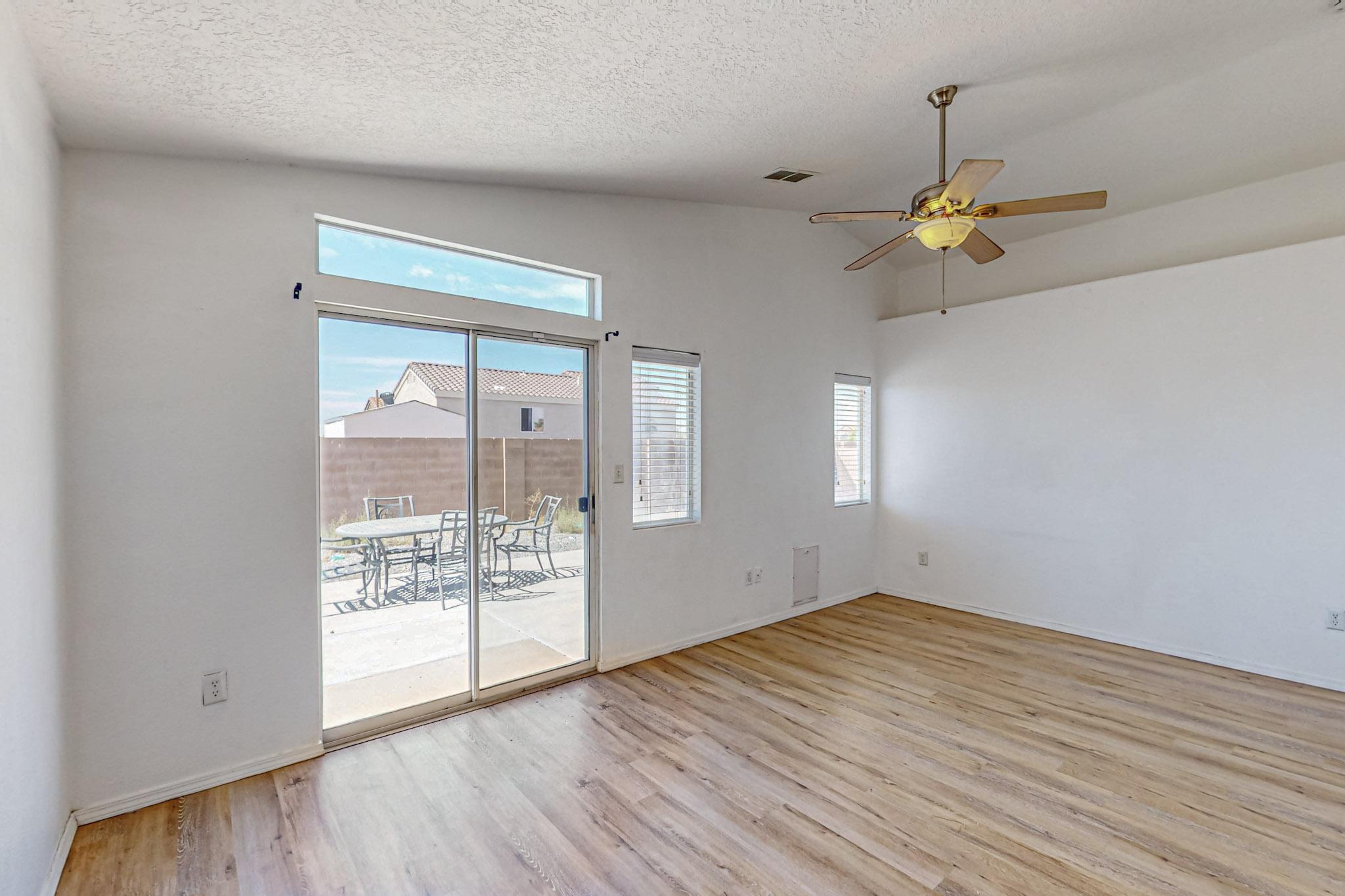 6236 VAUGHN Drive NE