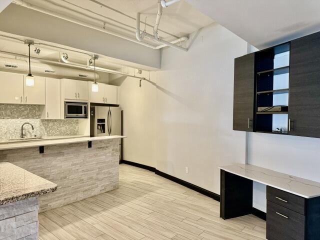 219 CENTRAL Avenue NW 301