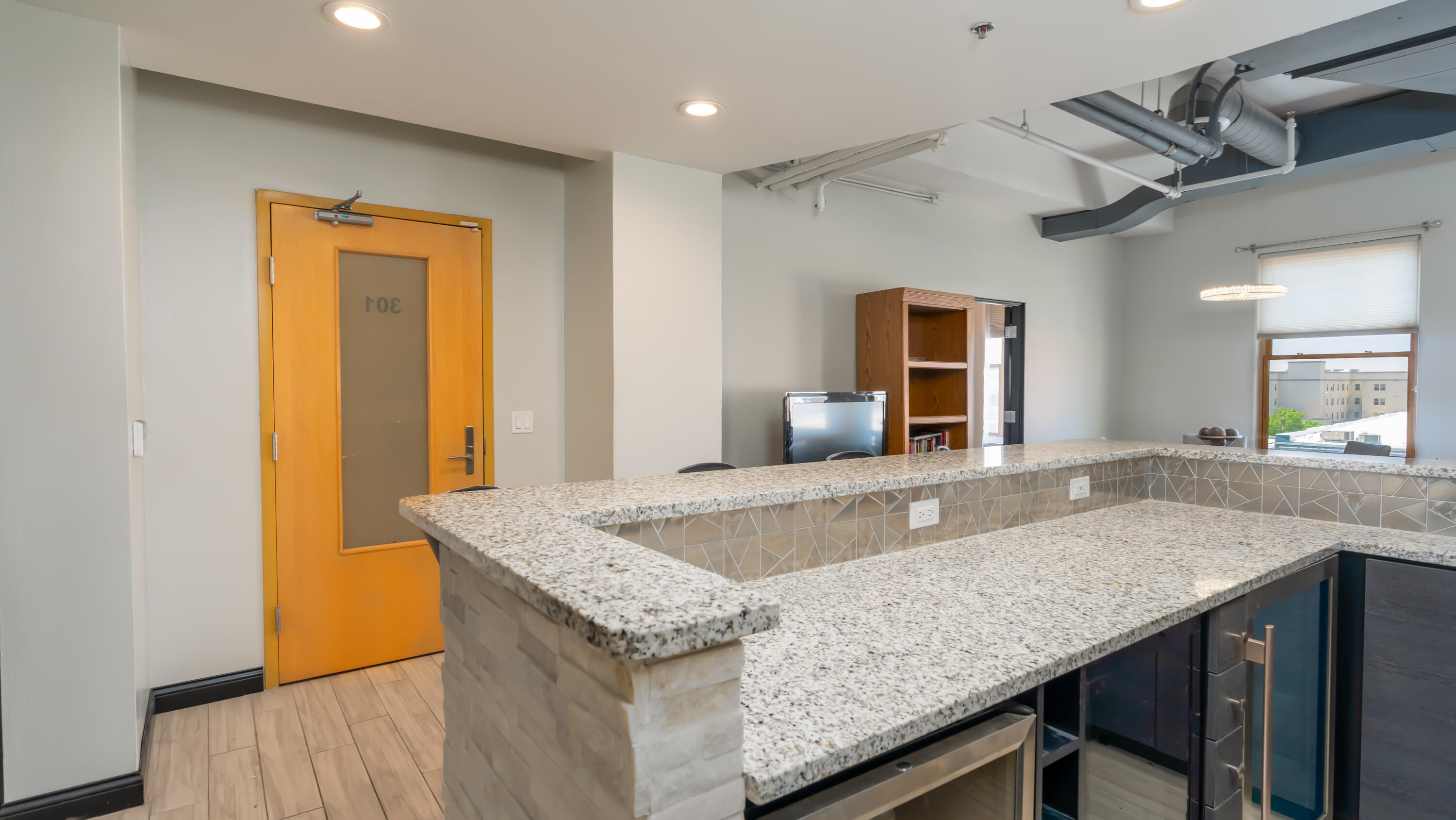 219 CENTRAL Avenue NW 301