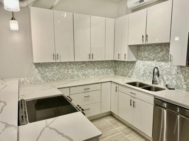 219 CENTRAL Avenue NW 301