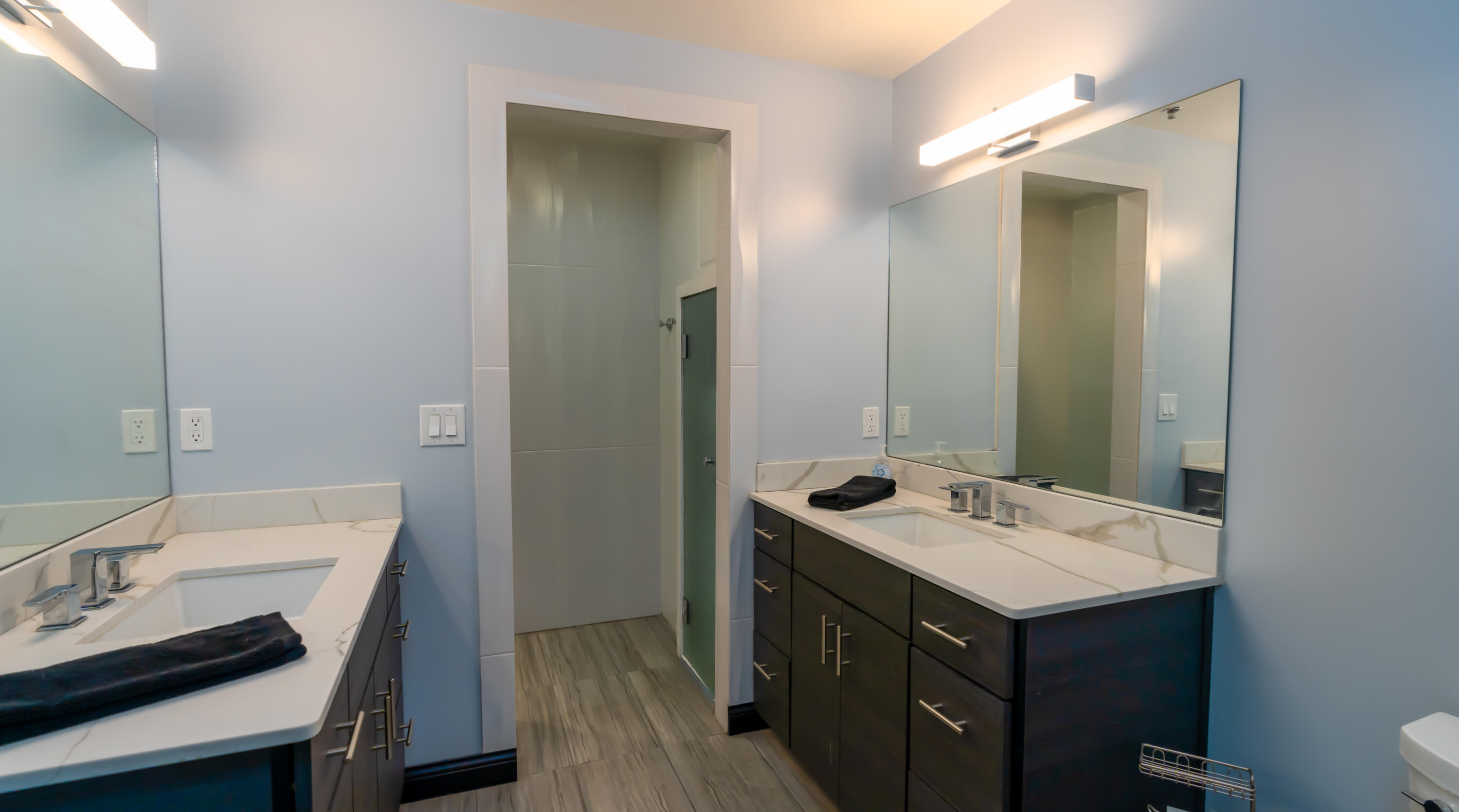 219 CENTRAL Avenue NW 301