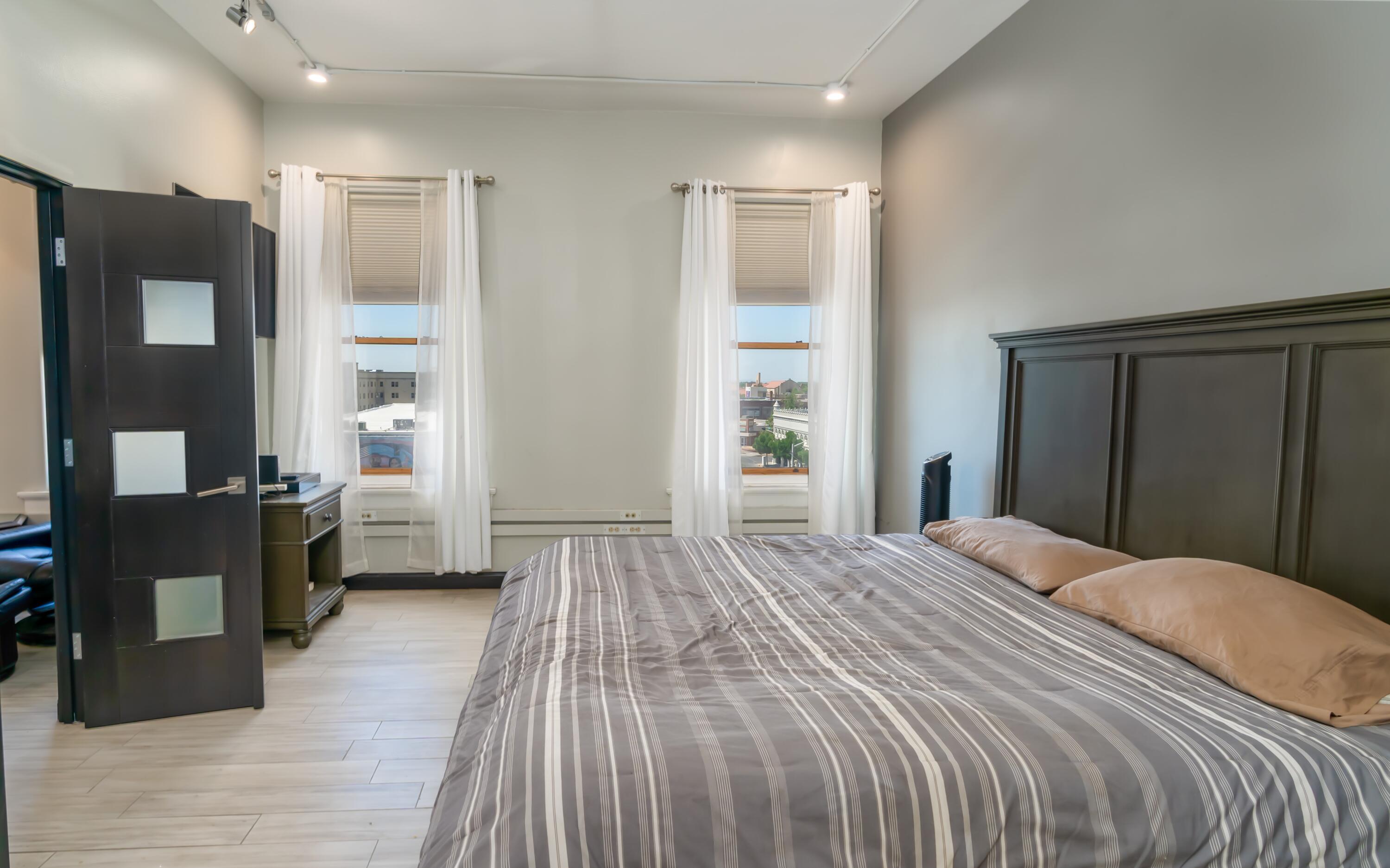 219 CENTRAL Avenue NW 301