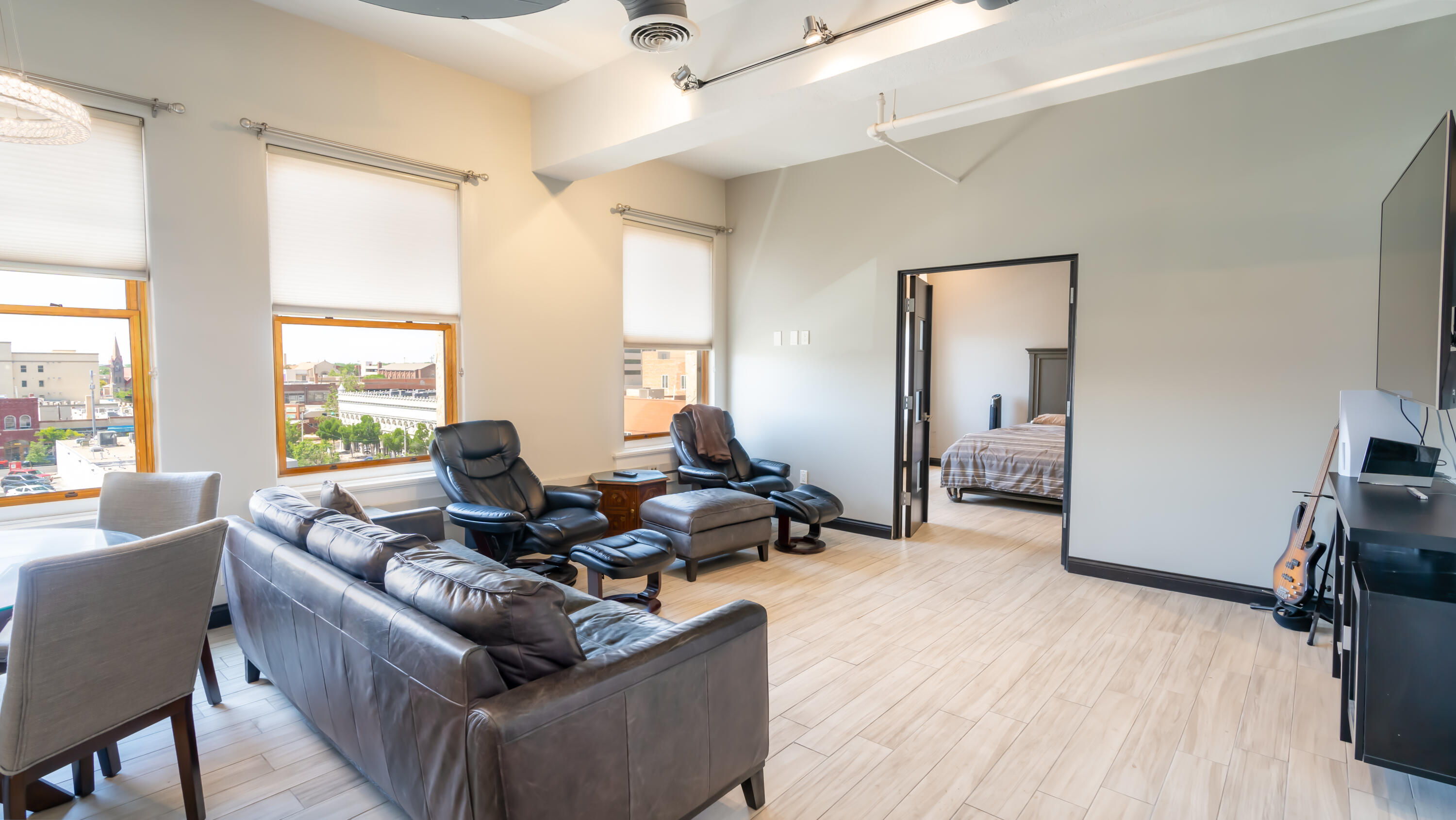 219 CENTRAL Avenue NW 301