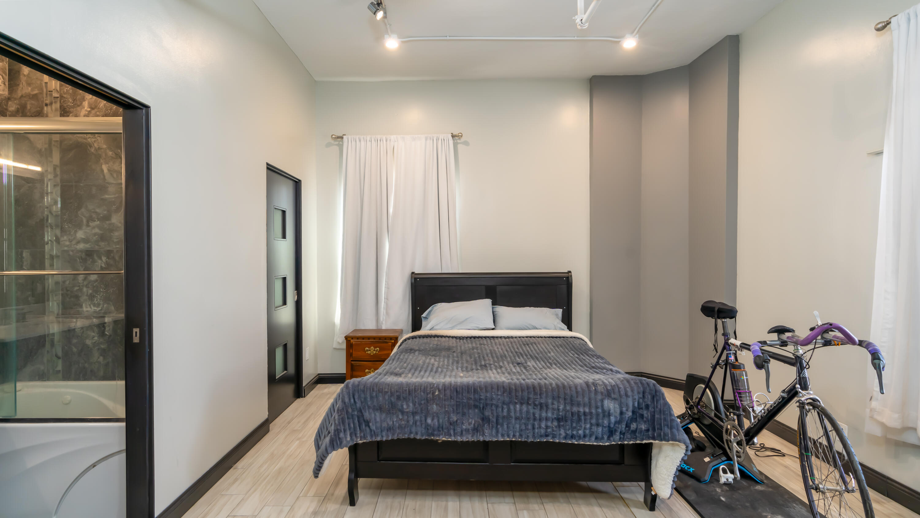 219 CENTRAL Avenue NW 301