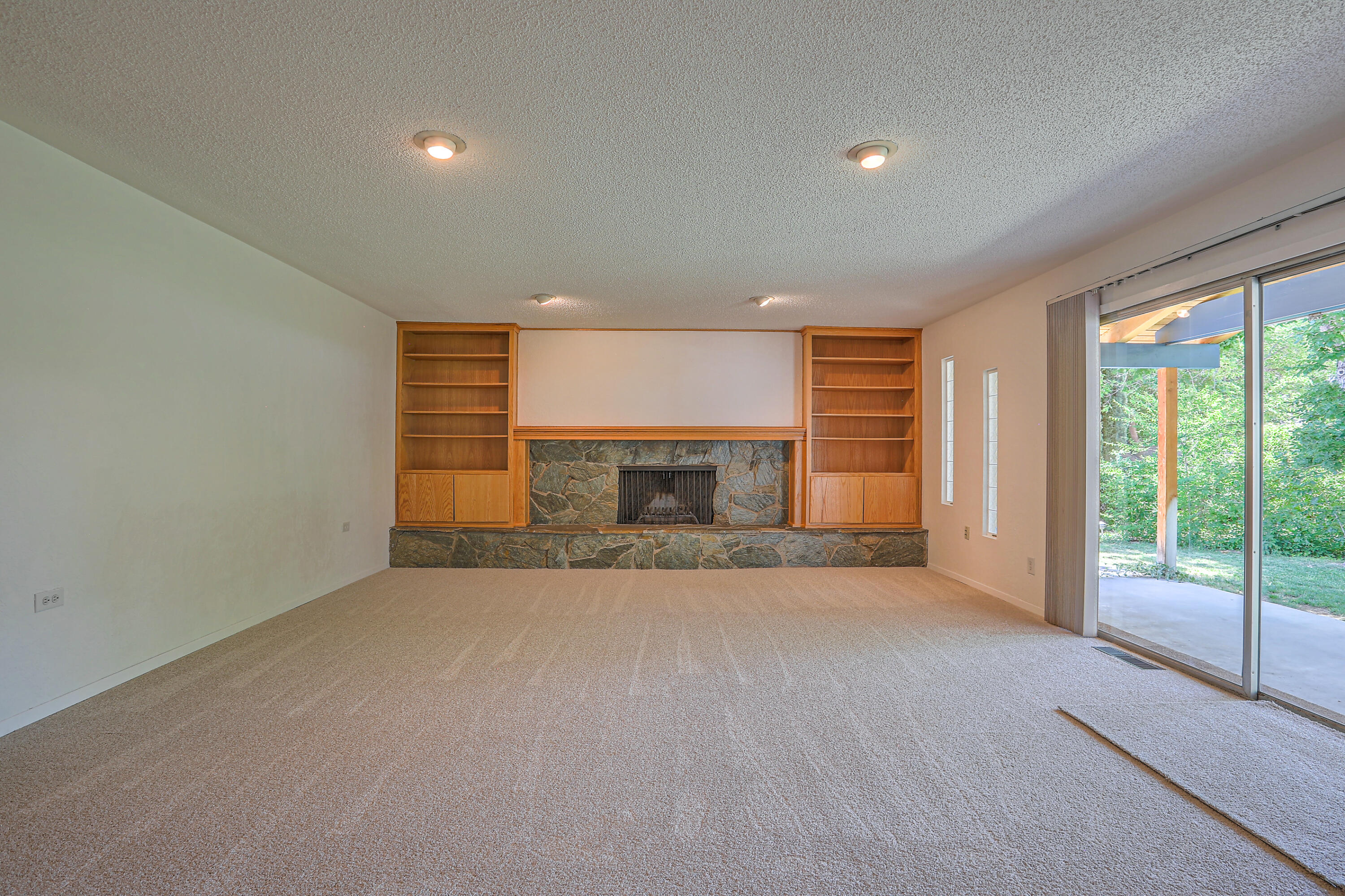 3617 Stardust Drive NE