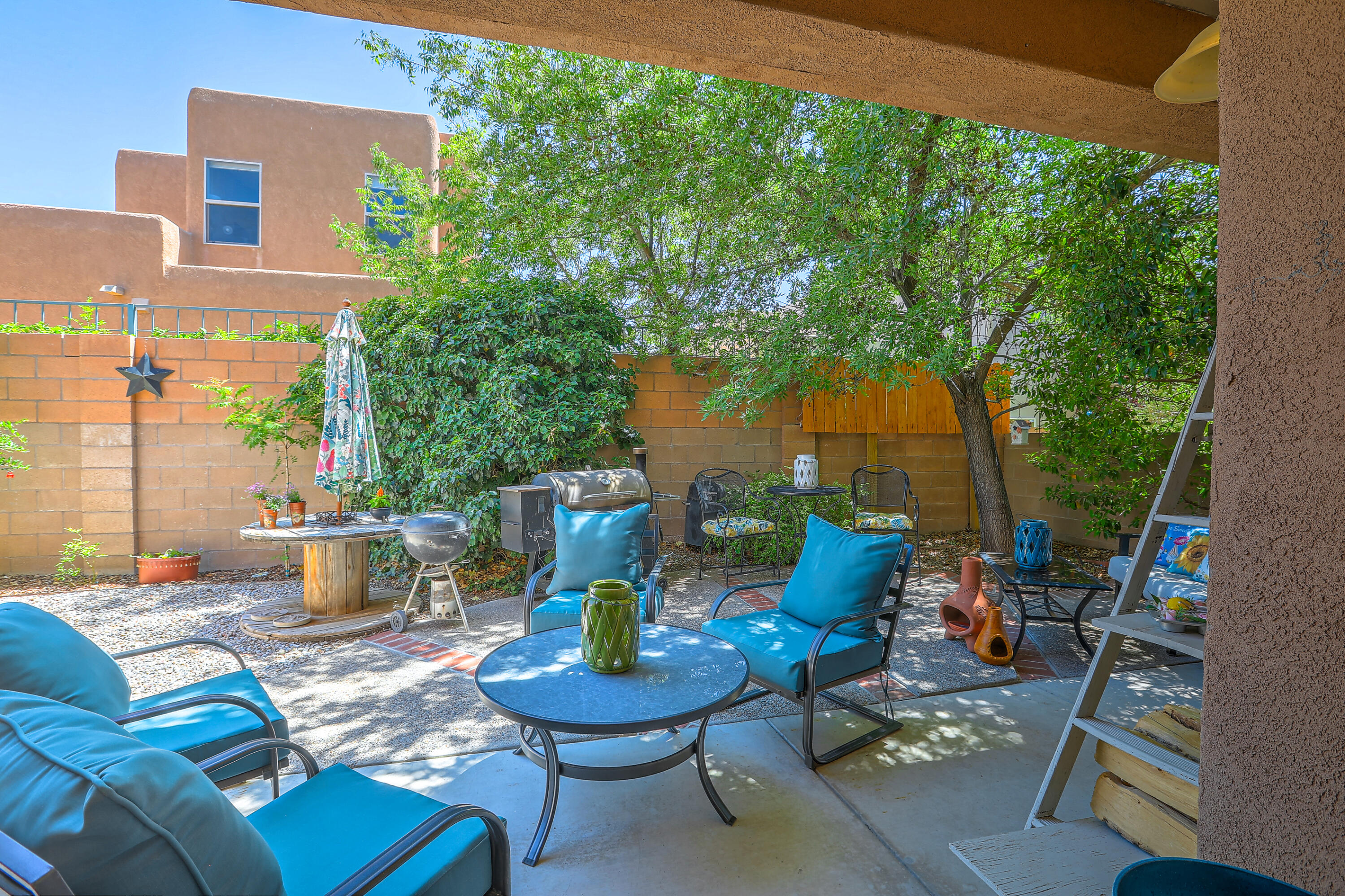 8412 Desert Sunrise Road NE