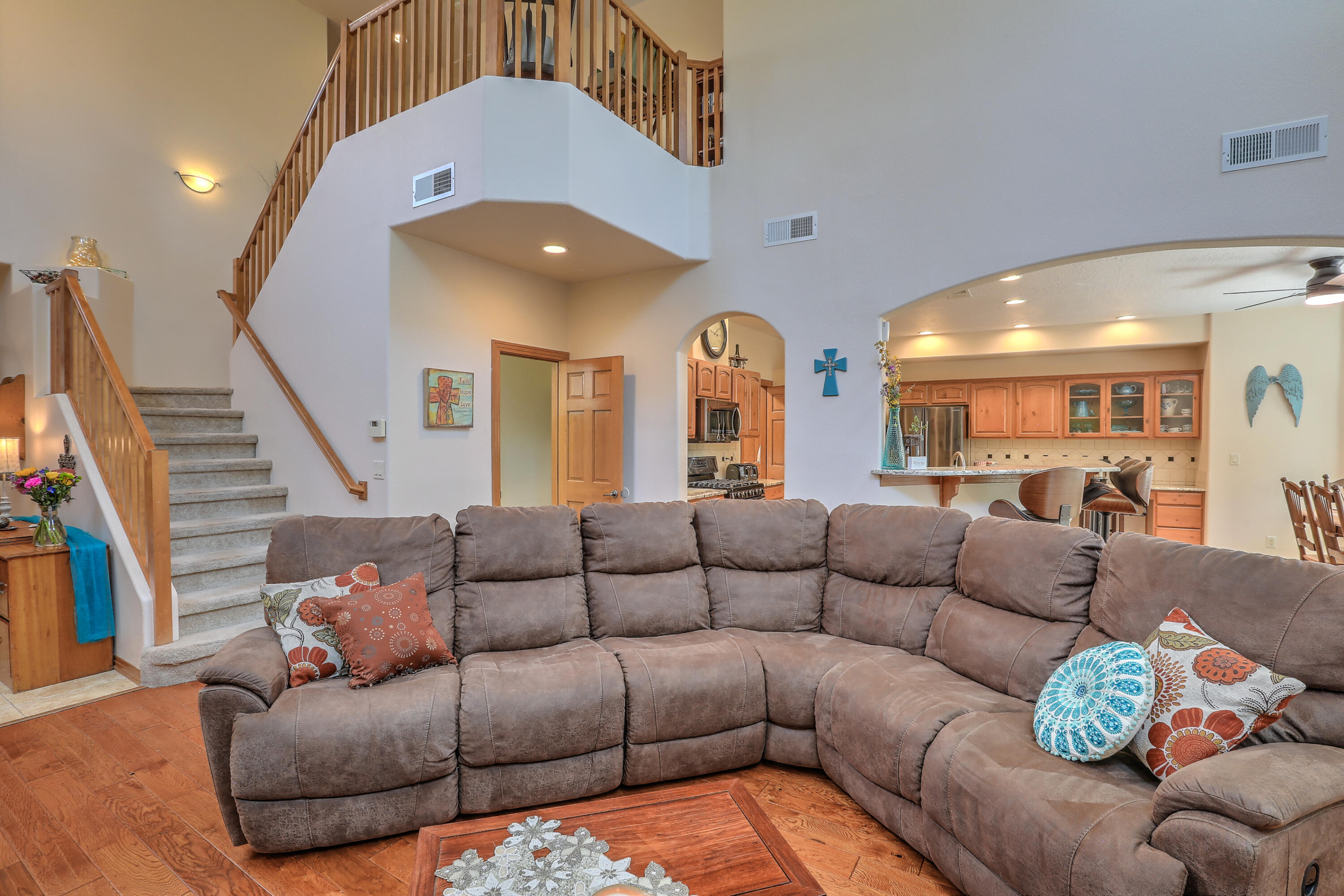 8412 Desert Sunrise Road NE