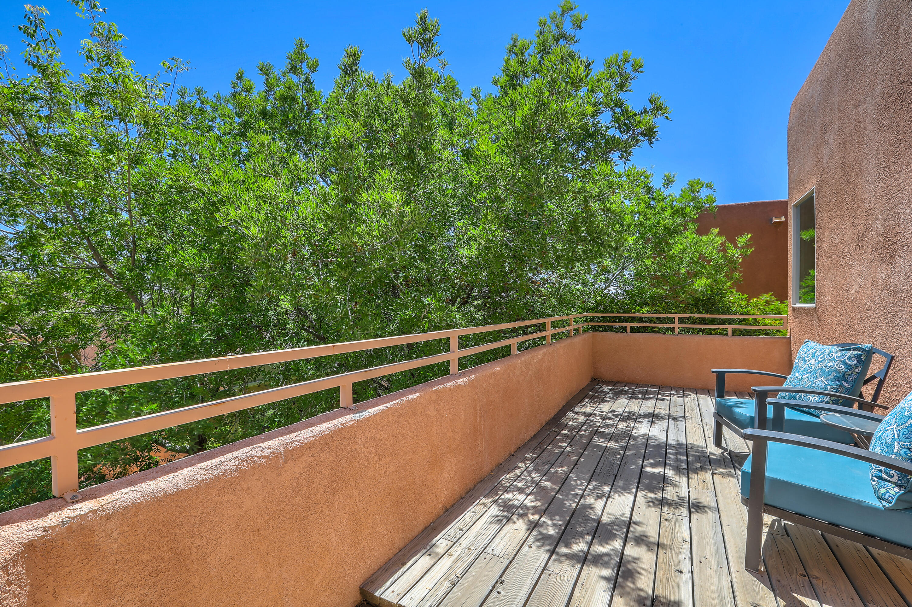 8412 Desert Sunrise Road NE