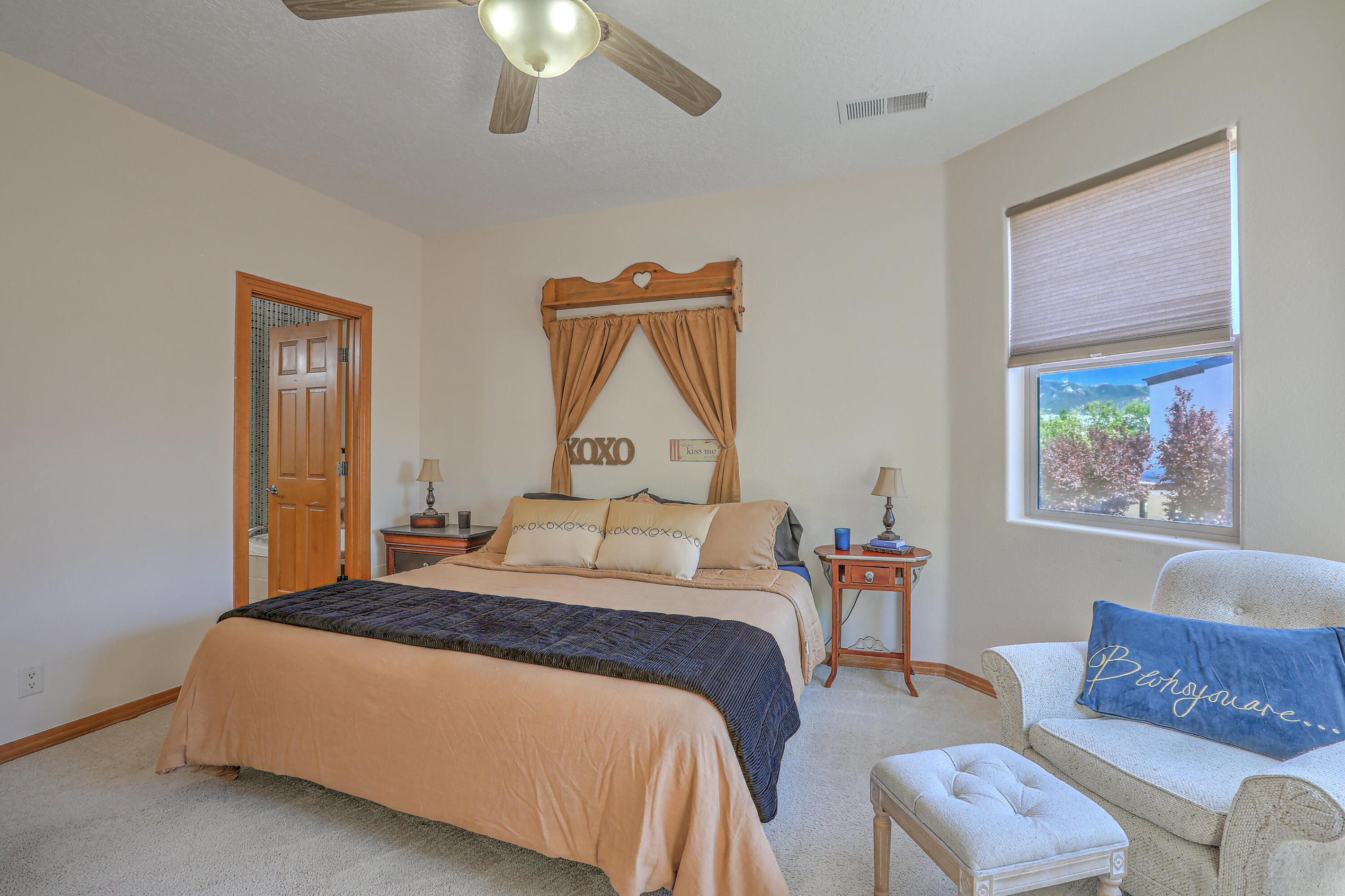 8412 Desert Sunrise Road NE