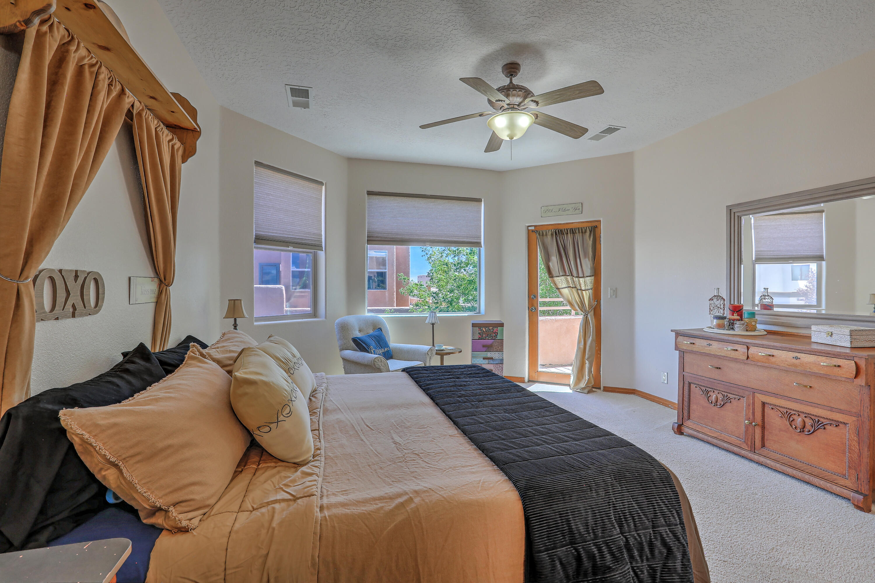 8412 Desert Sunrise Road NE