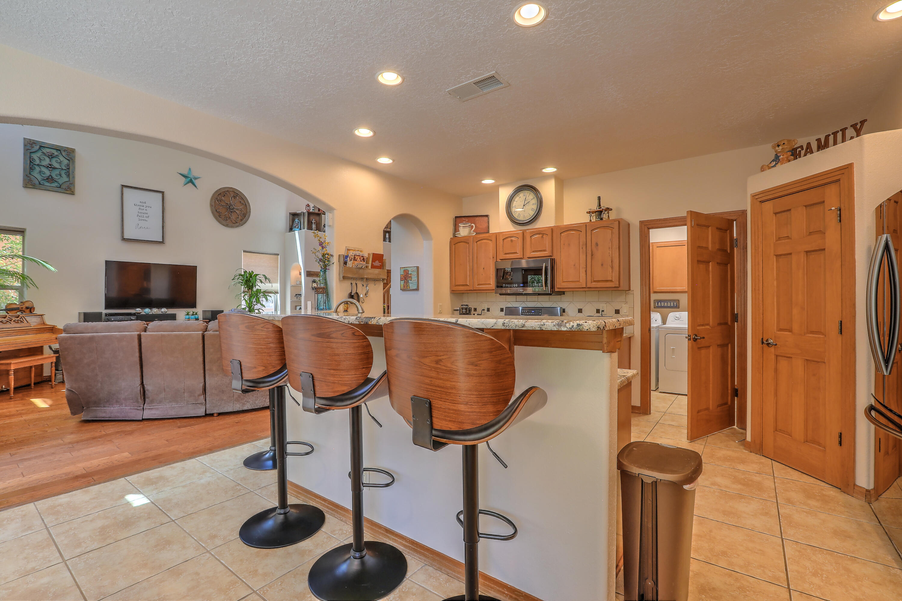 8412 Desert Sunrise Road NE