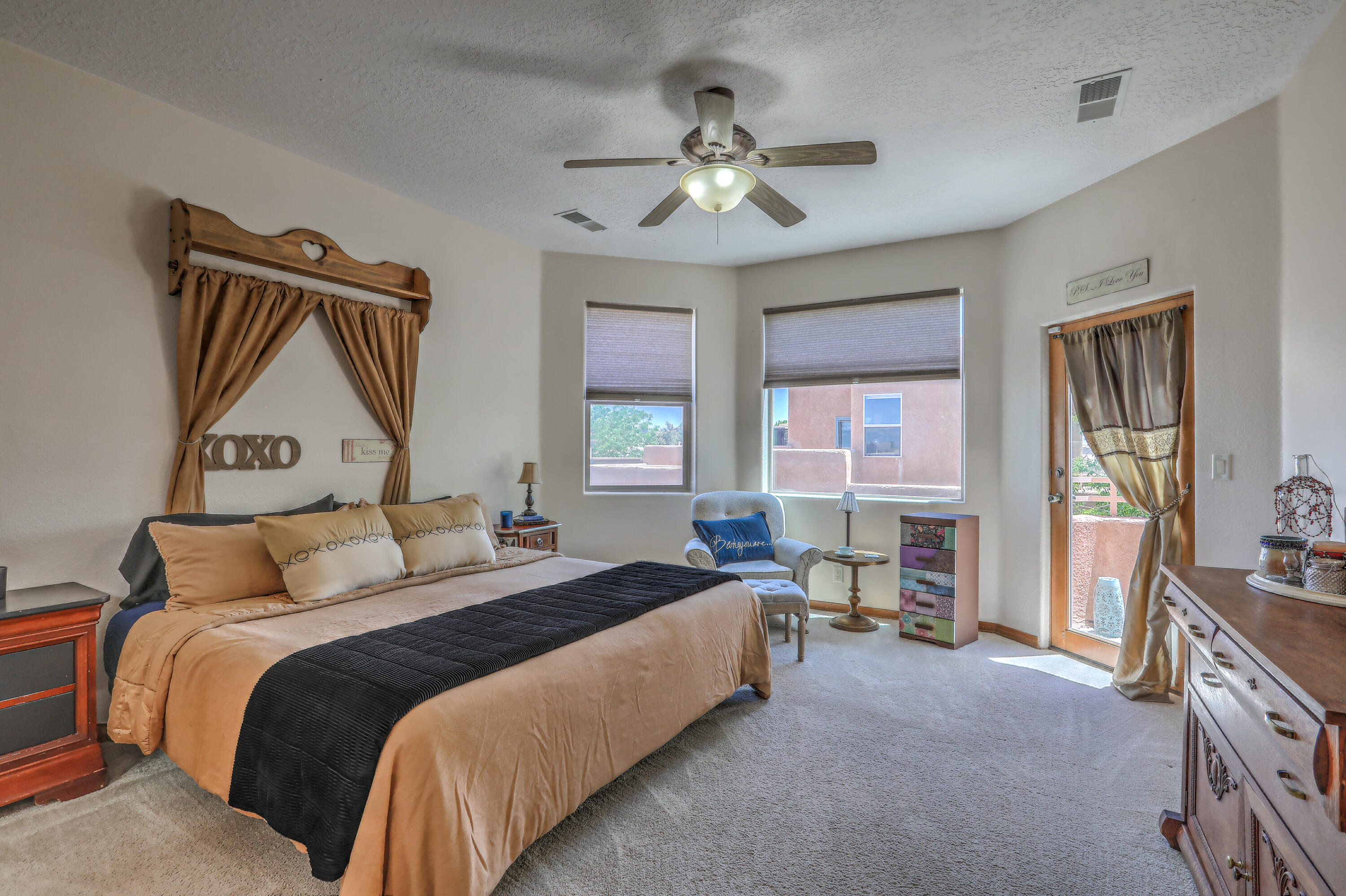 8412 Desert Sunrise Road NE