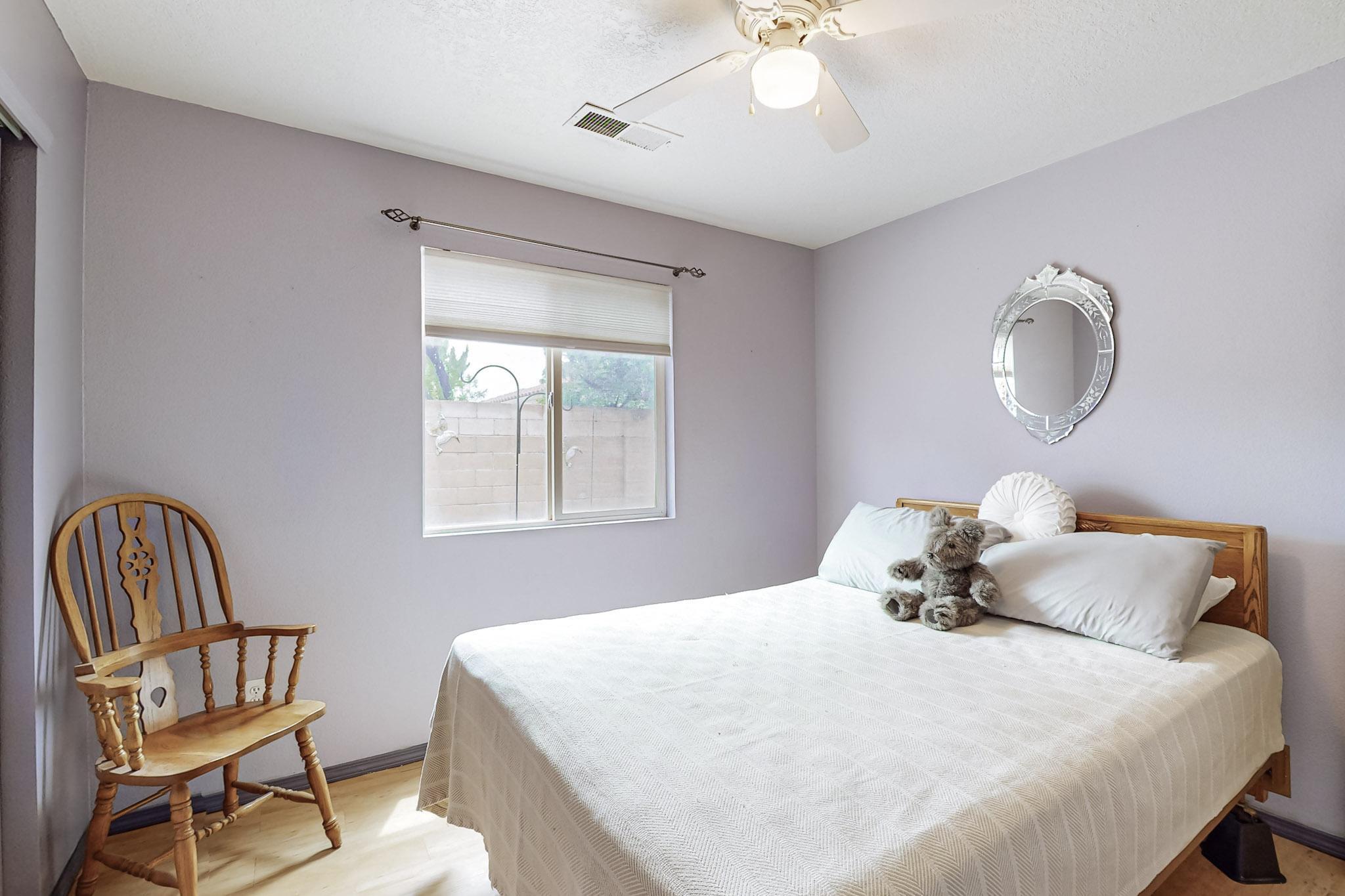 7200 Villa Tulipan NE