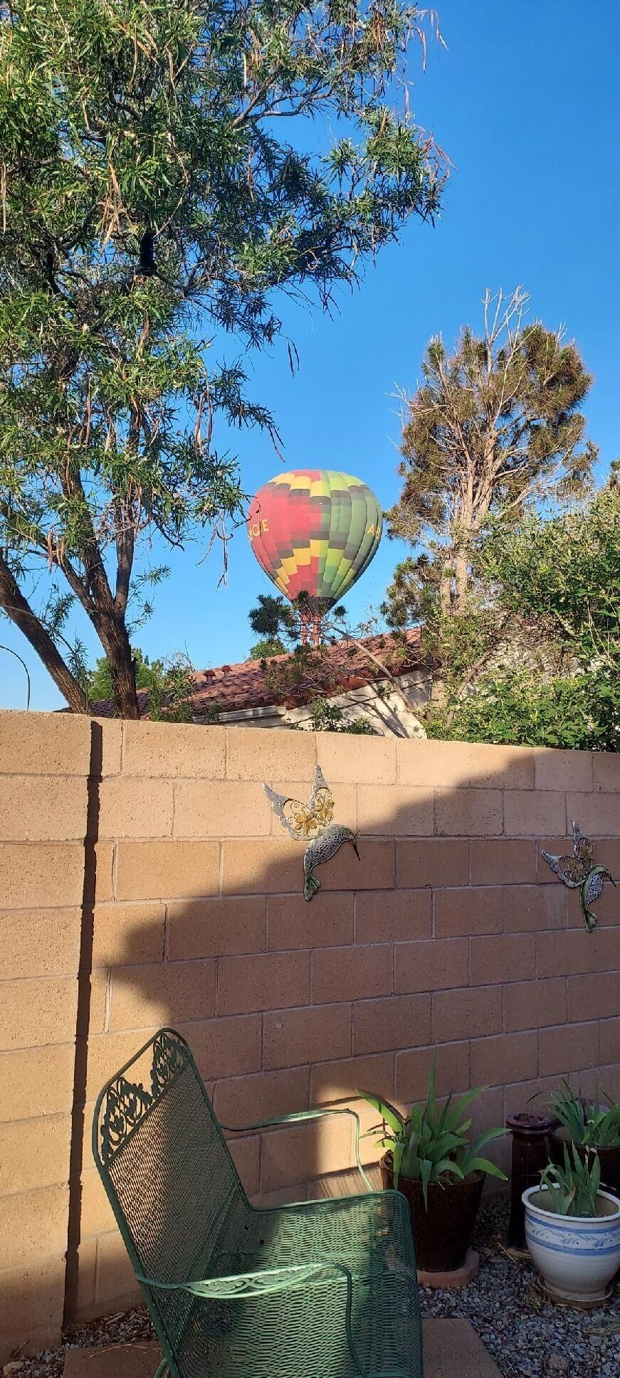 7200 Villa Tulipan NE