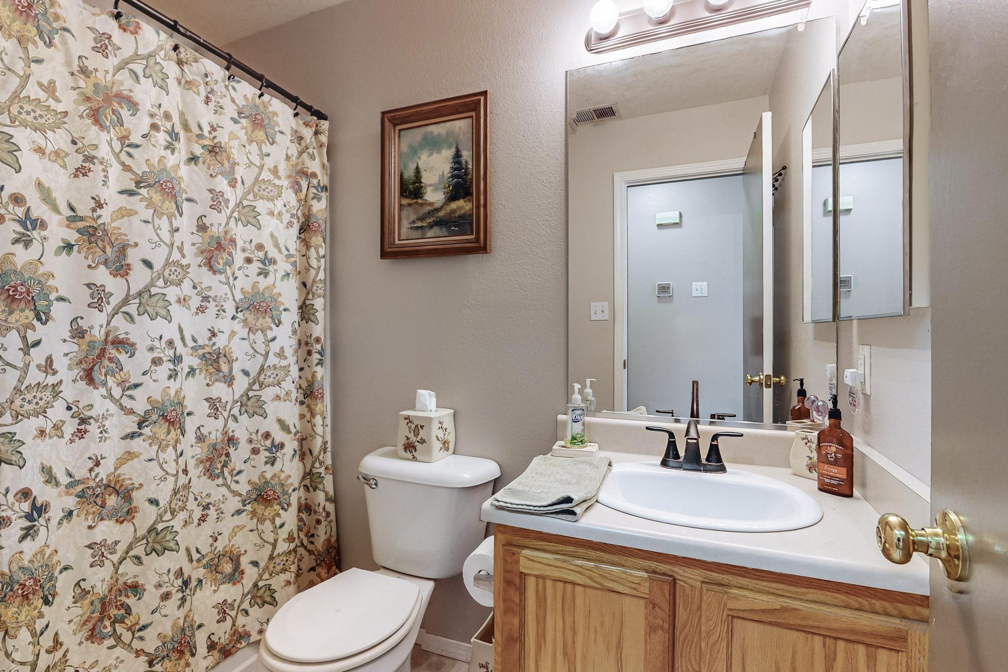 7200 Villa Tulipan NE