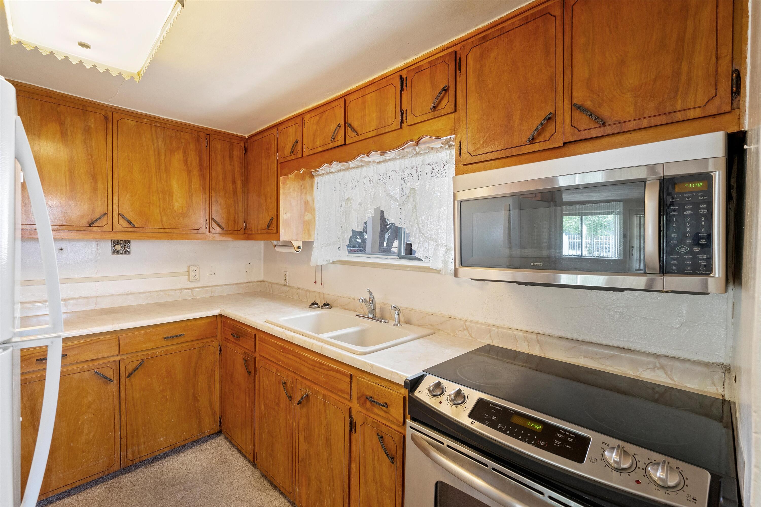 1629 Evergreen Drive SW