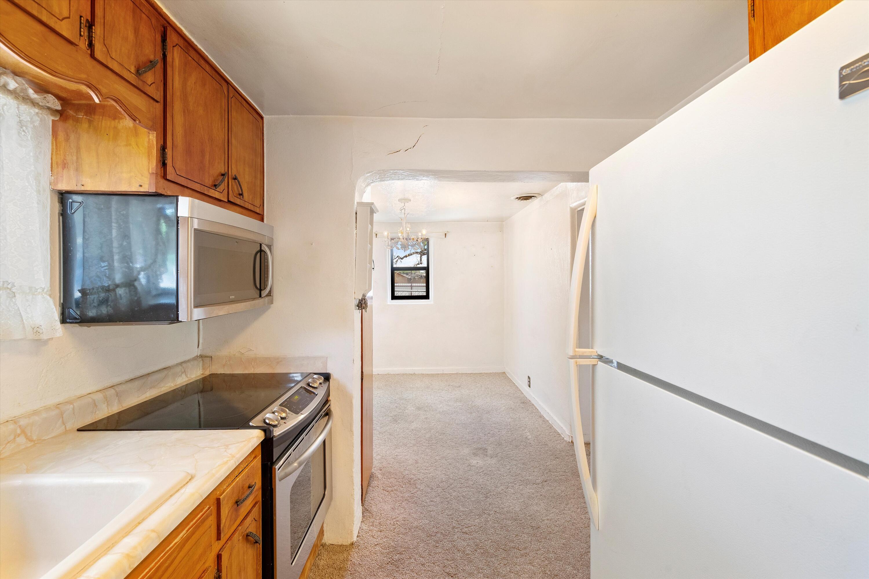 1629 Evergreen Drive SW