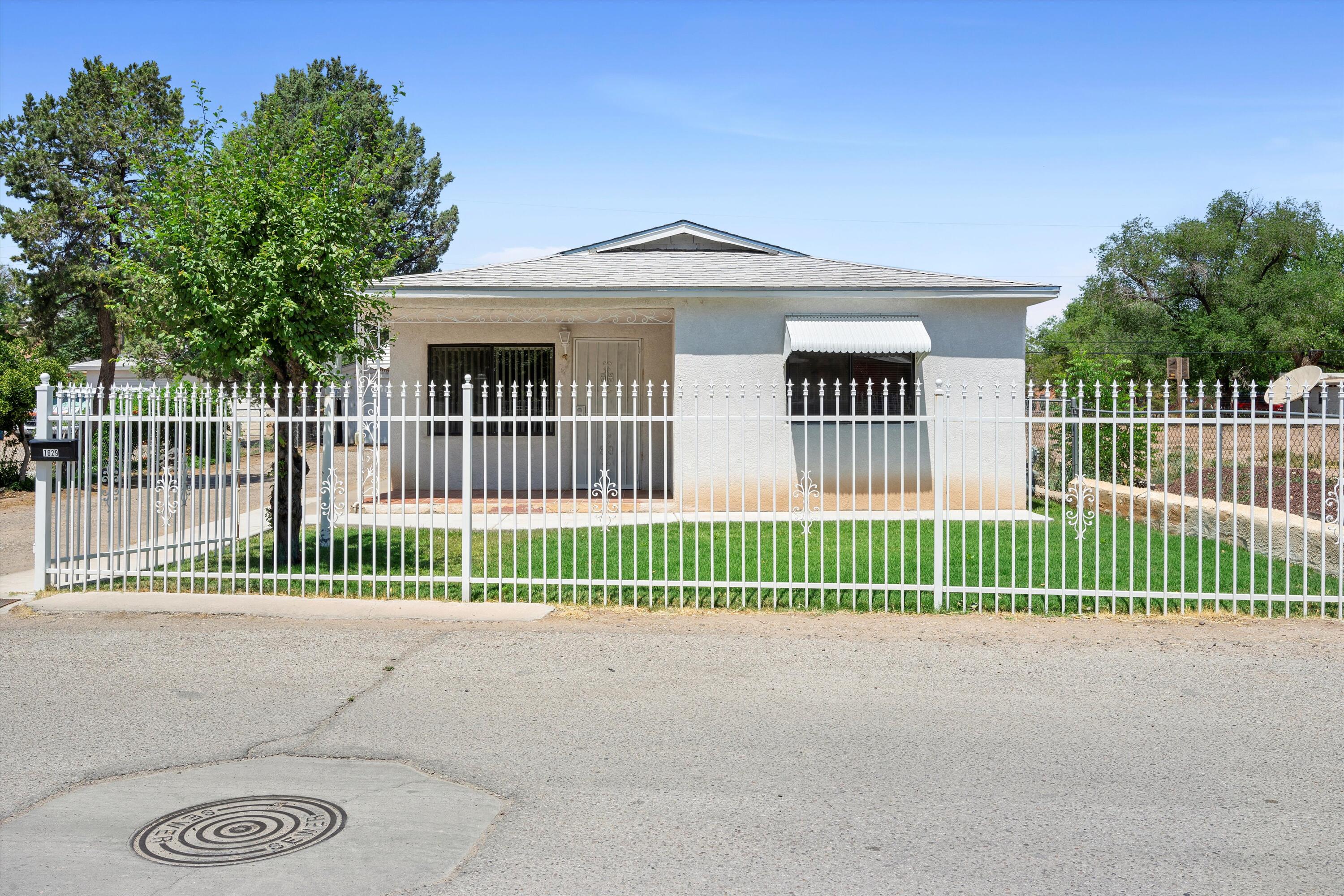 1629 Evergreen Drive SW