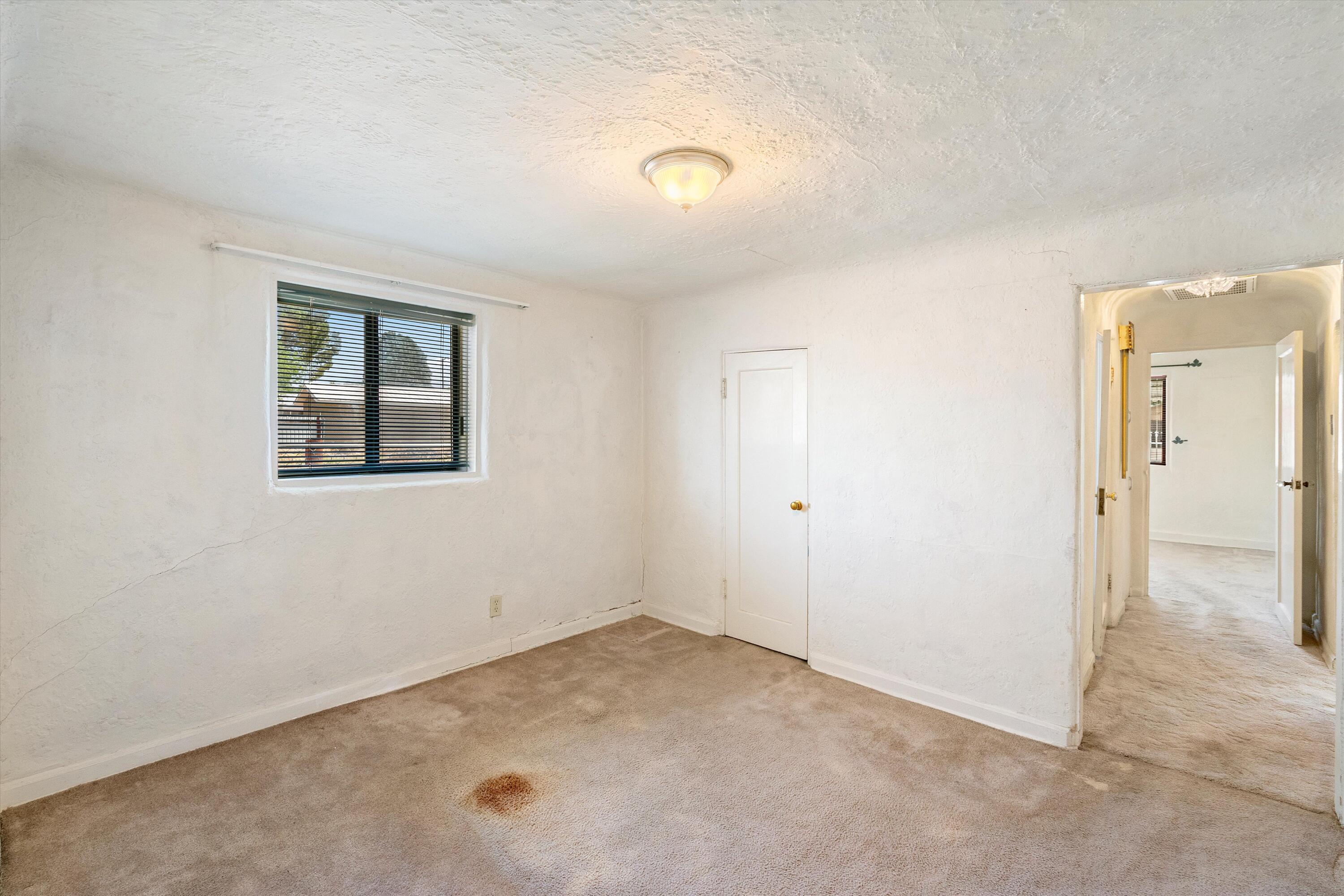 1629 Evergreen Drive SW