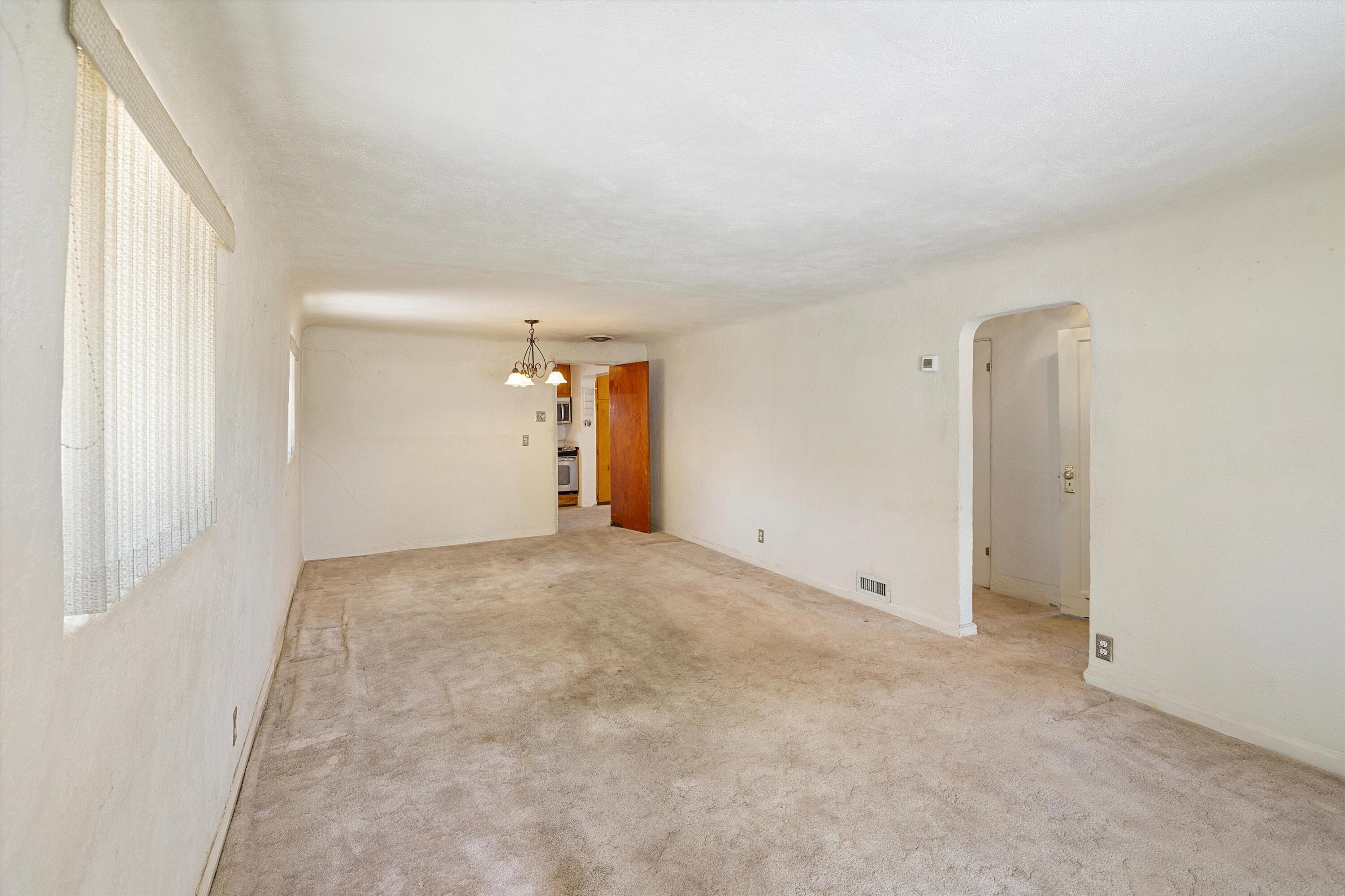 1629 Evergreen Drive SW