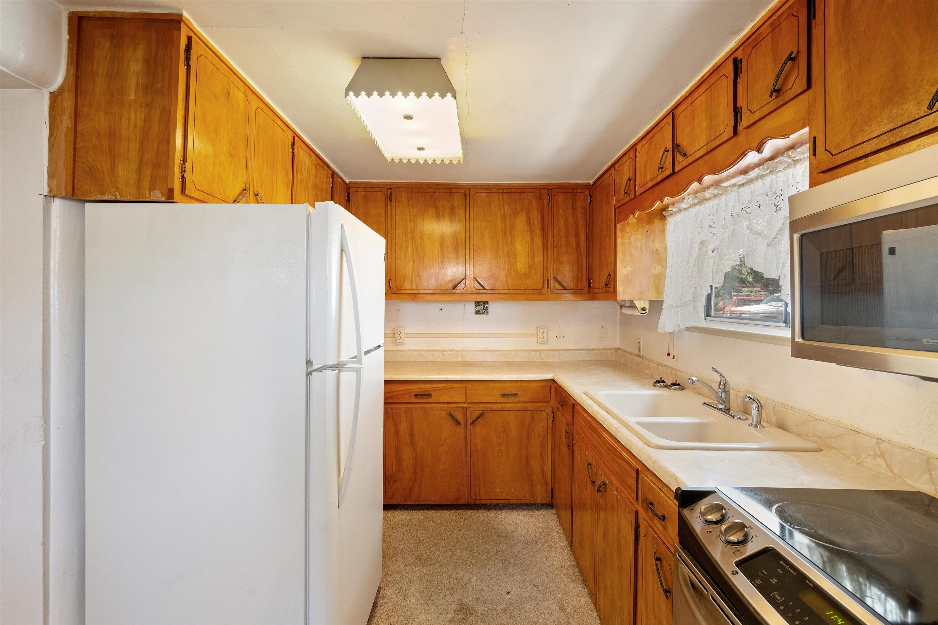 1629 Evergreen Drive SW