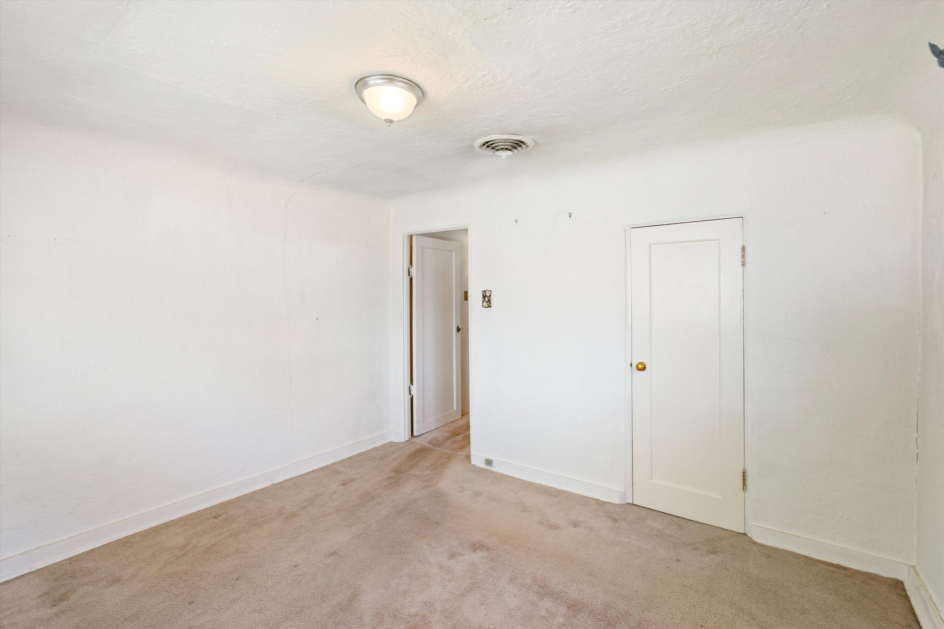 1629 Evergreen Drive SW