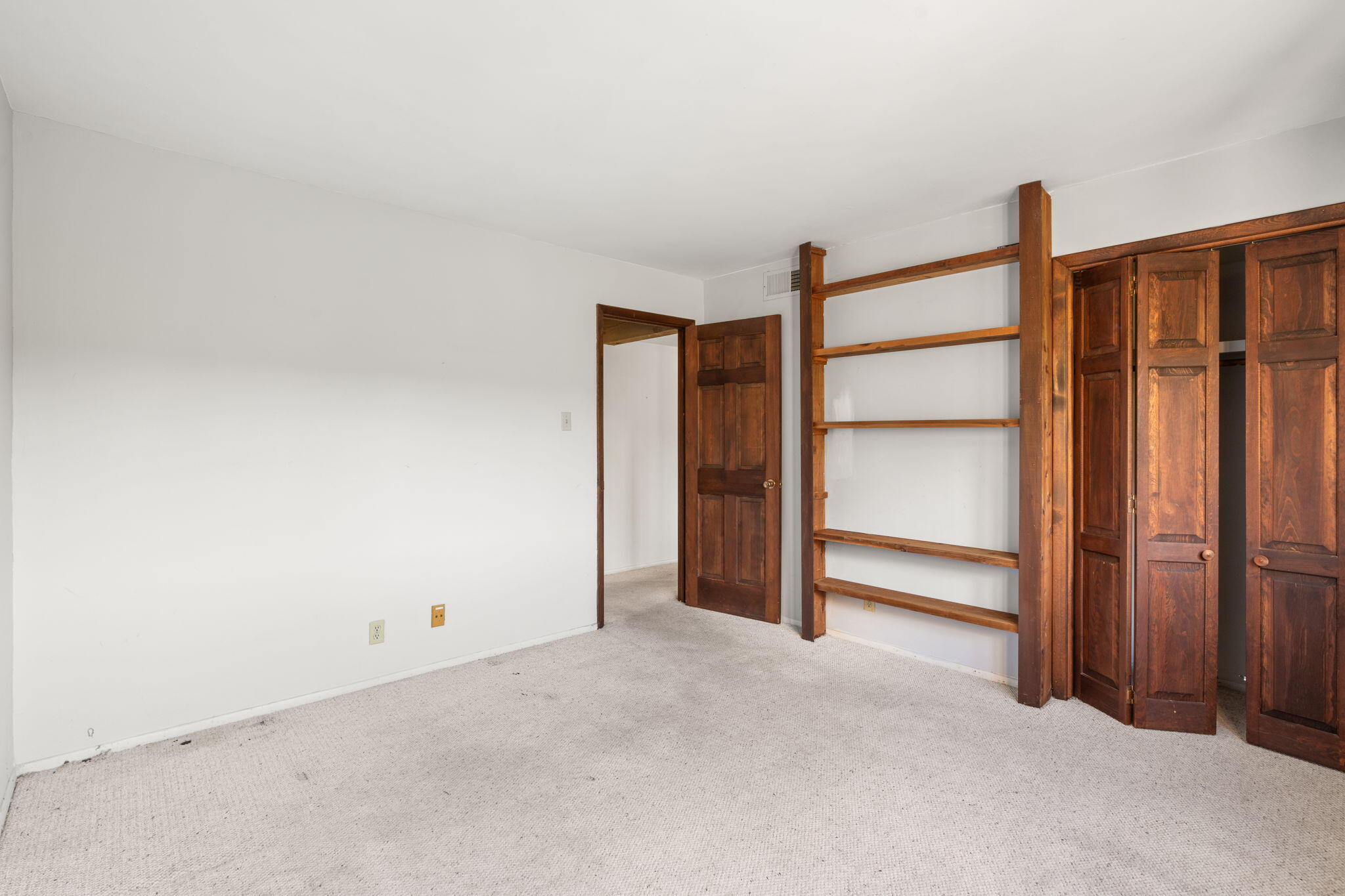 21 Tierra Monte Street NE